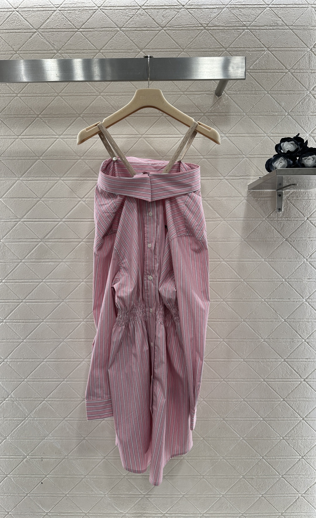 5b72187618f474a6c7baffdcd237b839_1763375348_2529.jpg 5b72187618f474a6c7baffdcd237b839_1763375348_2529.jpg