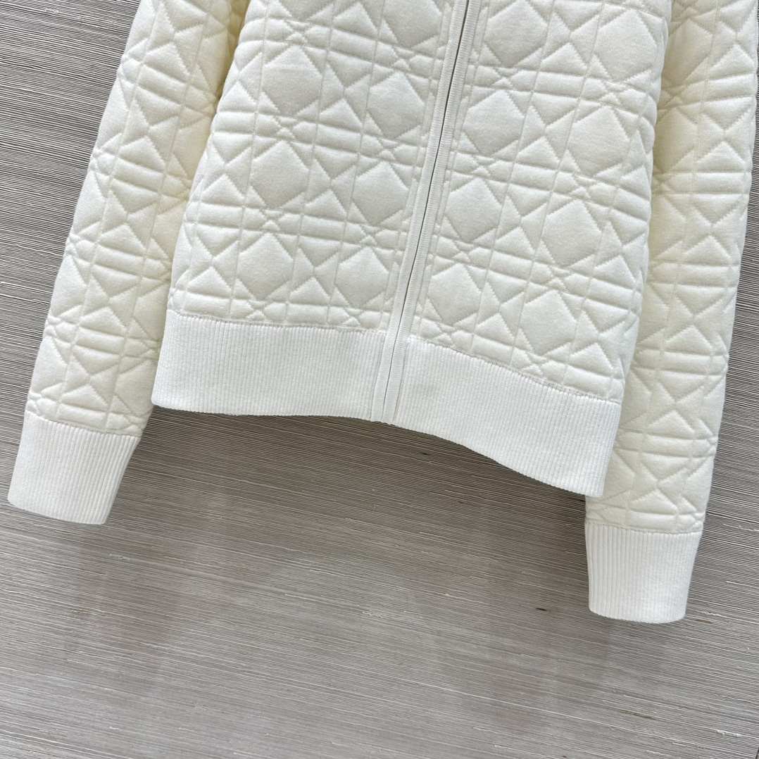 5b72187618f474a6c7baffdcd237b839_1763377361_8442.jpg 5b72187618f474a6c7baffdcd237b839_1763377361_8442_1763378532.jpg