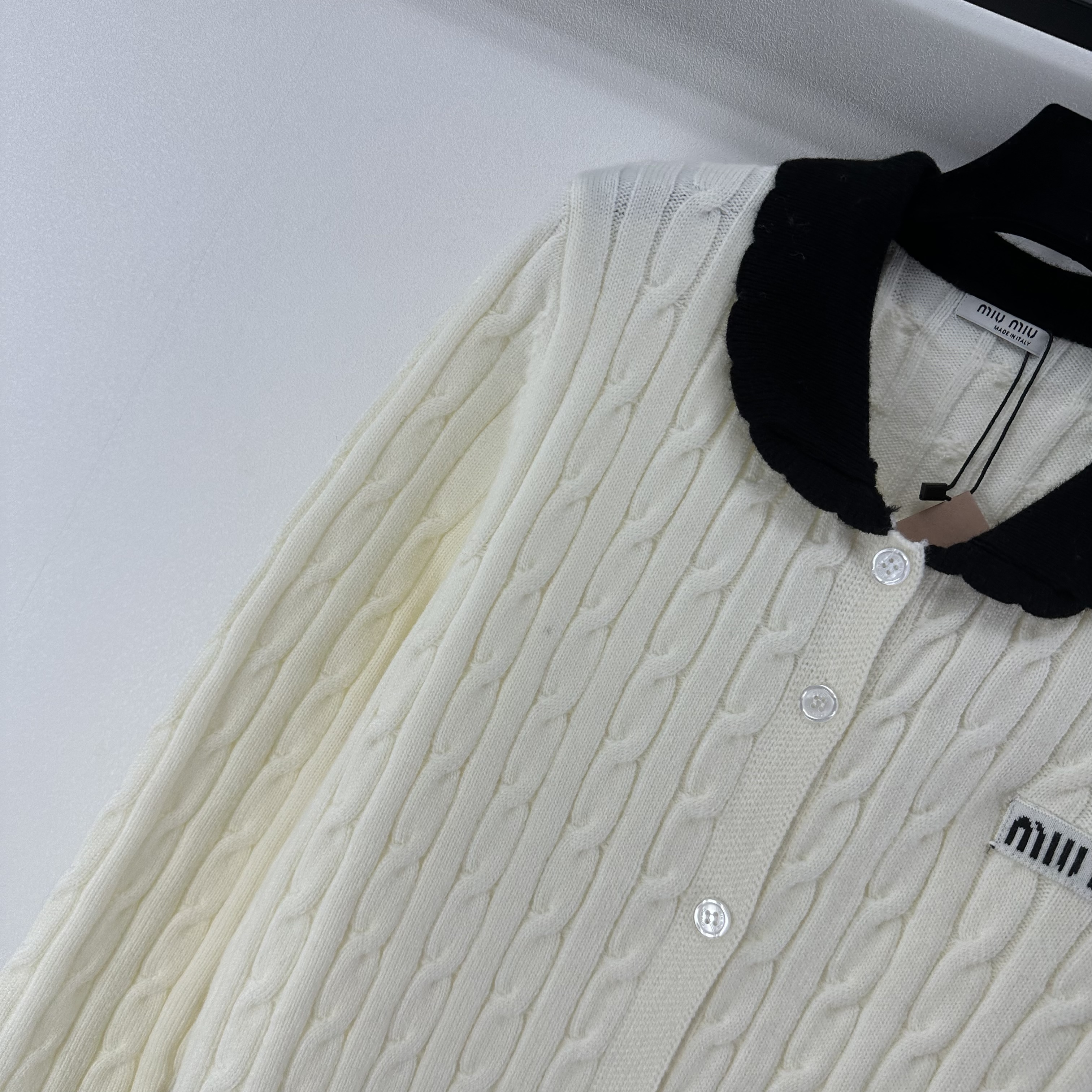 5b72187618f474a6c7baffdcd237b839_1763380236_6994.jpg 5b72187618f474a6c7baffdcd237b839_1763380236_6994.jpg