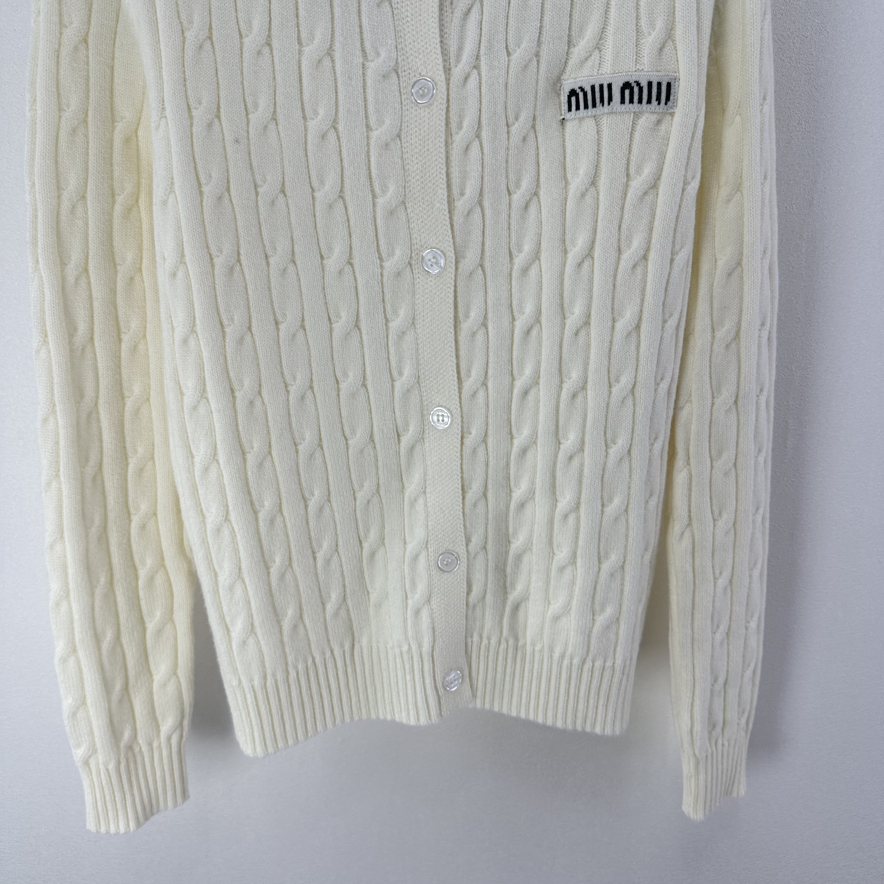 5b72187618f474a6c7baffdcd237b839_1763380238_1976.jpg 5b72187618f474a6c7baffdcd237b839_1763380238_1976.jpg