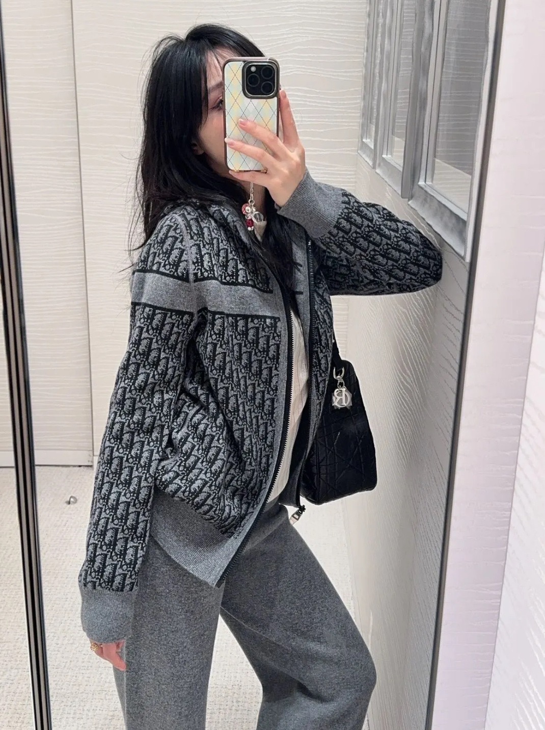 946b3f215f3c75ad471def4467c037a9_1762649804_6868.jpg 946b3f215f3c75ad471def4467c037a9_1762649804_6868_1762649877.jpg