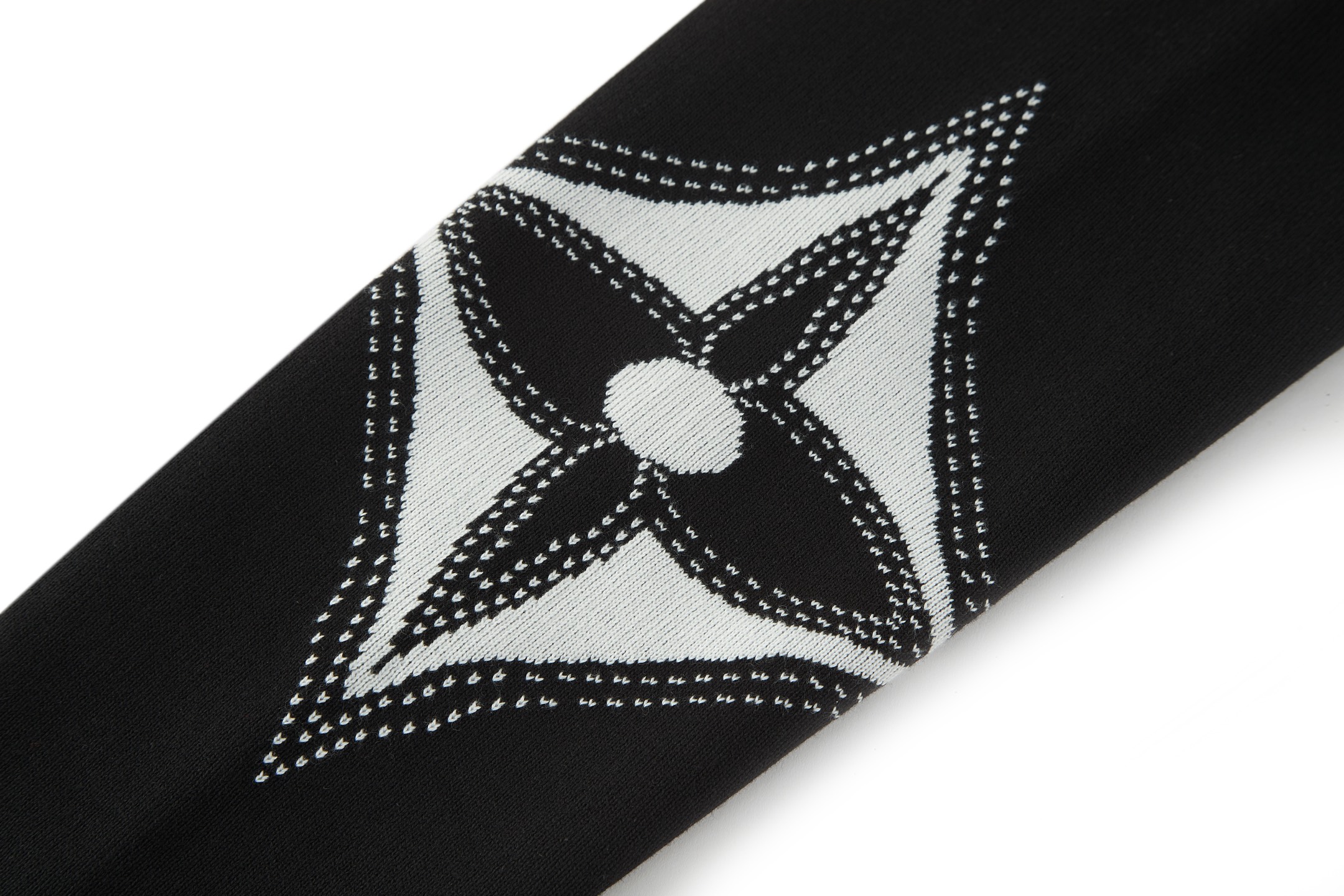 946b3f215f3c75ad471def4467c037a9_1762678677_5256.jpg 946b3f215f3c75ad471def4467c037a9_1762678677_5256_1762704566.jpg