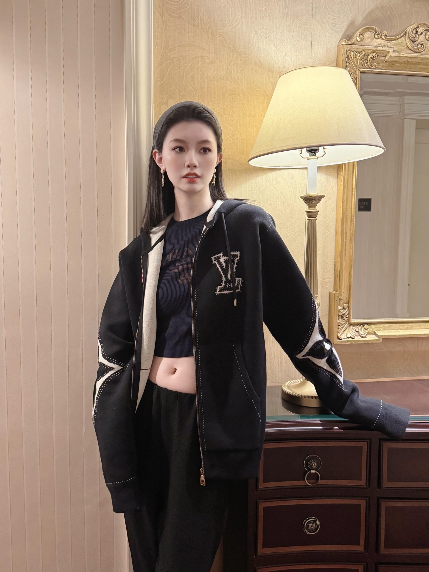 946b3f215f3c75ad471def4467c037a9_1762678682_6228.jpg 946b3f215f3c75ad471def4467c037a9_1762678682_6228_1762704566.jpg