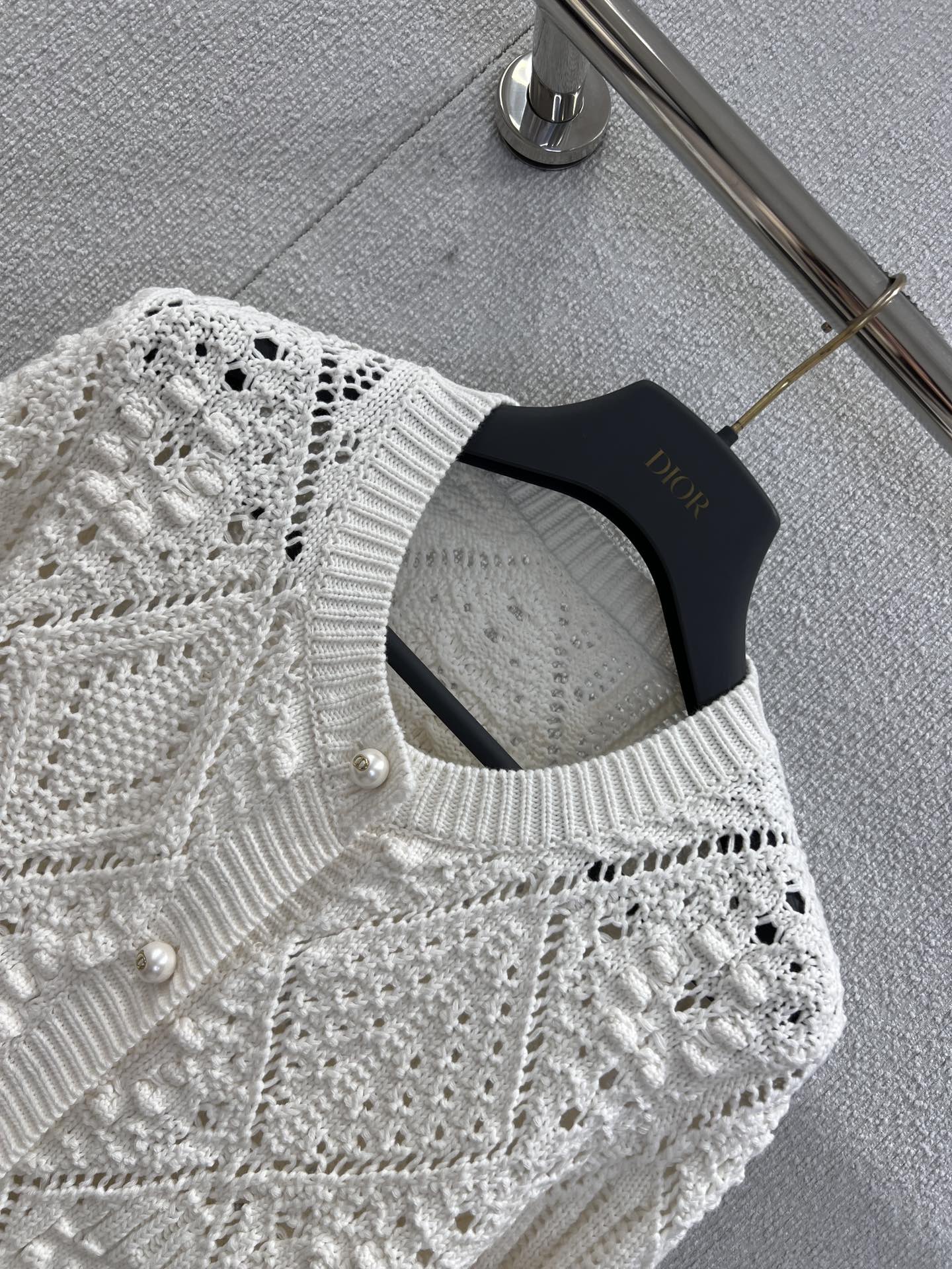 b23828a7cd9f3e2e44446b0d9a3e0f8d_1763808575_8343.jpg b23828a7cd9f3e2e44446b0d9a3e0f8d_1763808575_8343_1763817762.jpg