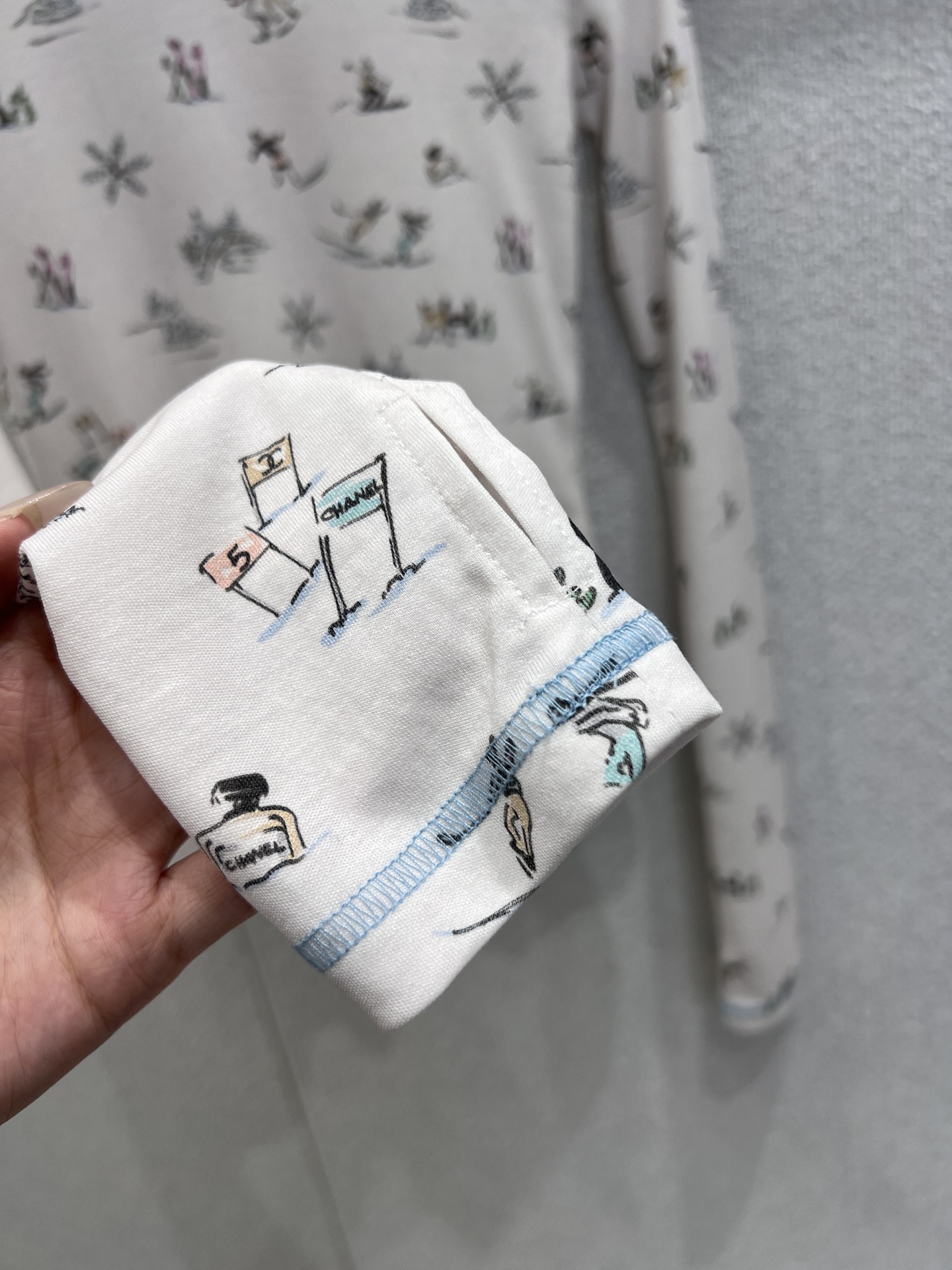 b23828a7cd9f3e2e44446b0d9a3e0f8d_1763808775_0256.jpg b23828a7cd9f3e2e44446b0d9a3e0f8d_1763808775_0256.jpg