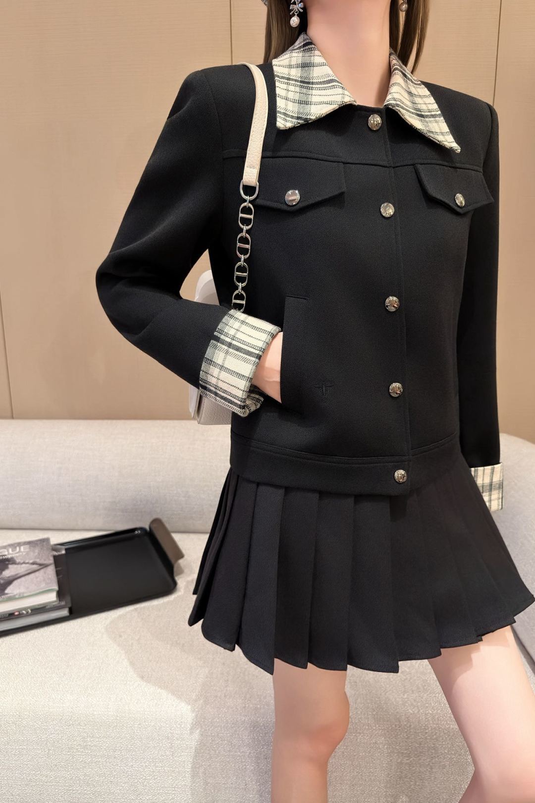 b23828a7cd9f3e2e44446b0d9a3e0f8d_1763818411_4954.jpg b23828a7cd9f3e2e44446b0d9a3e0f8d_1763818411_4954_1763818726.jpg