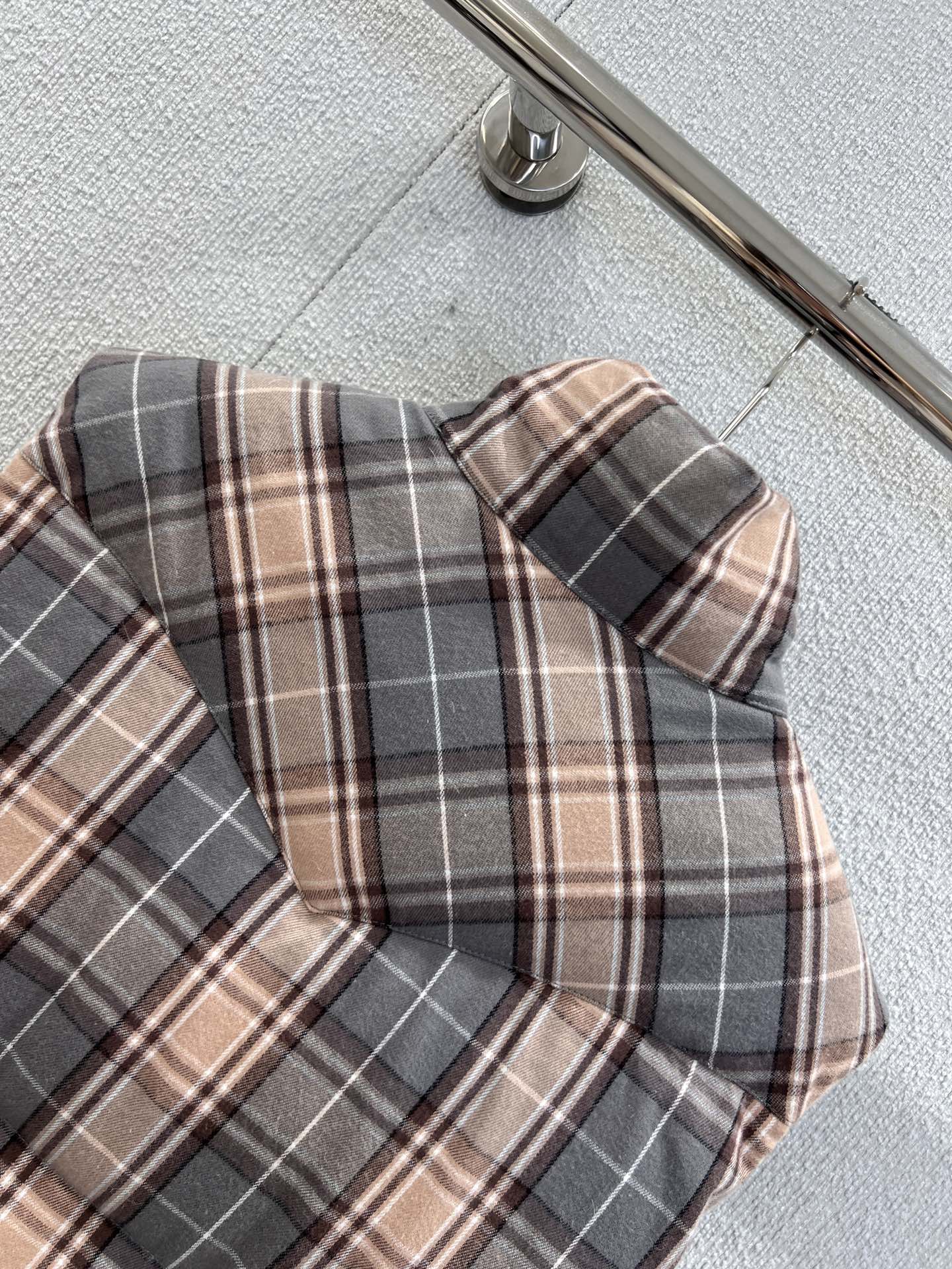 b23828a7cd9f3e2e44446b0d9a3e0f8d_1763819444_7502.jpg b23828a7cd9f3e2e44446b0d9a3e0f8d_1763819444_7502_1763819837.jpg