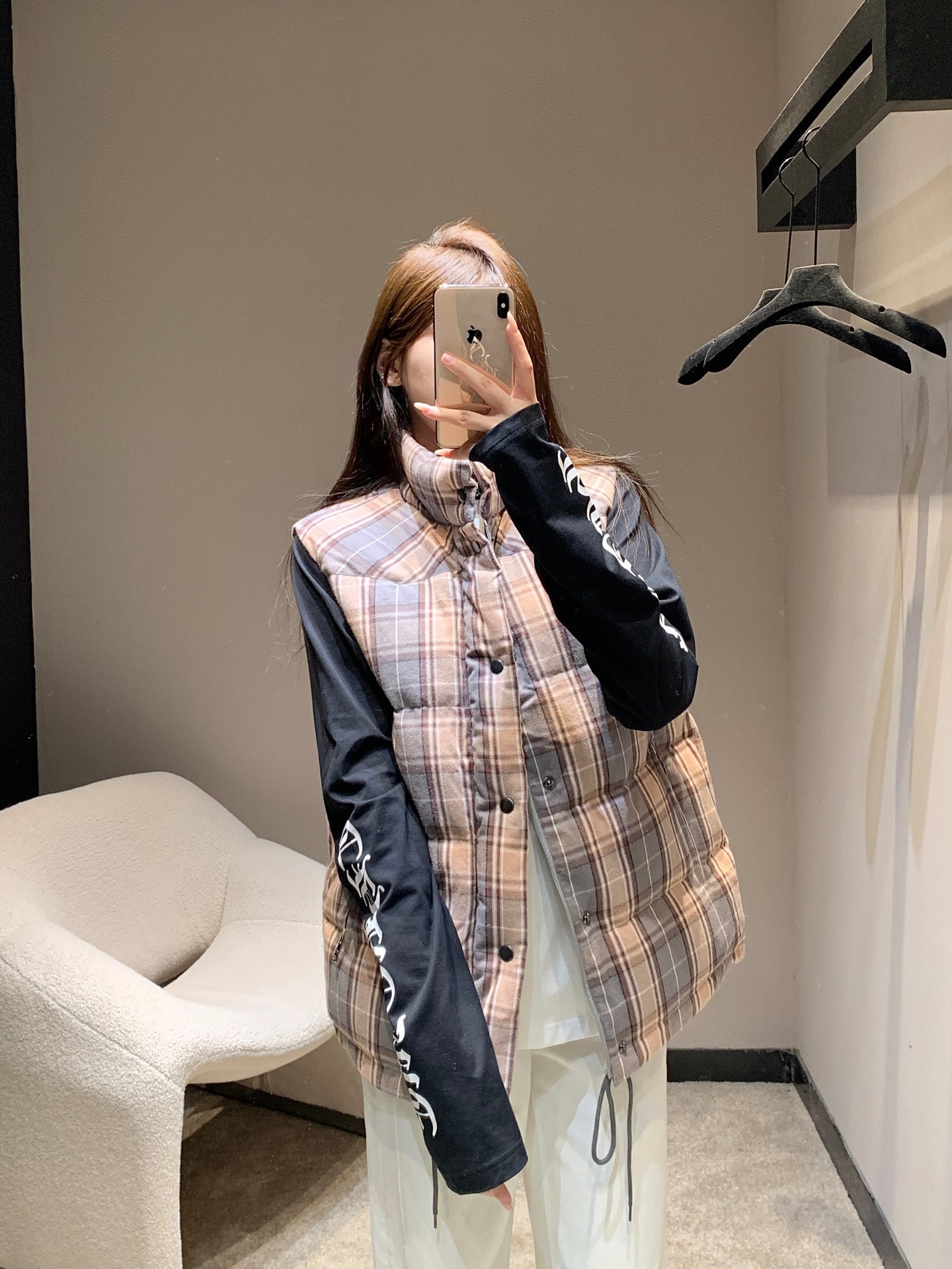 b23828a7cd9f3e2e44446b0d9a3e0f8d_1763819445_2779.jpg b23828a7cd9f3e2e44446b0d9a3e0f8d_1763819445_2779_1763819837.jpg