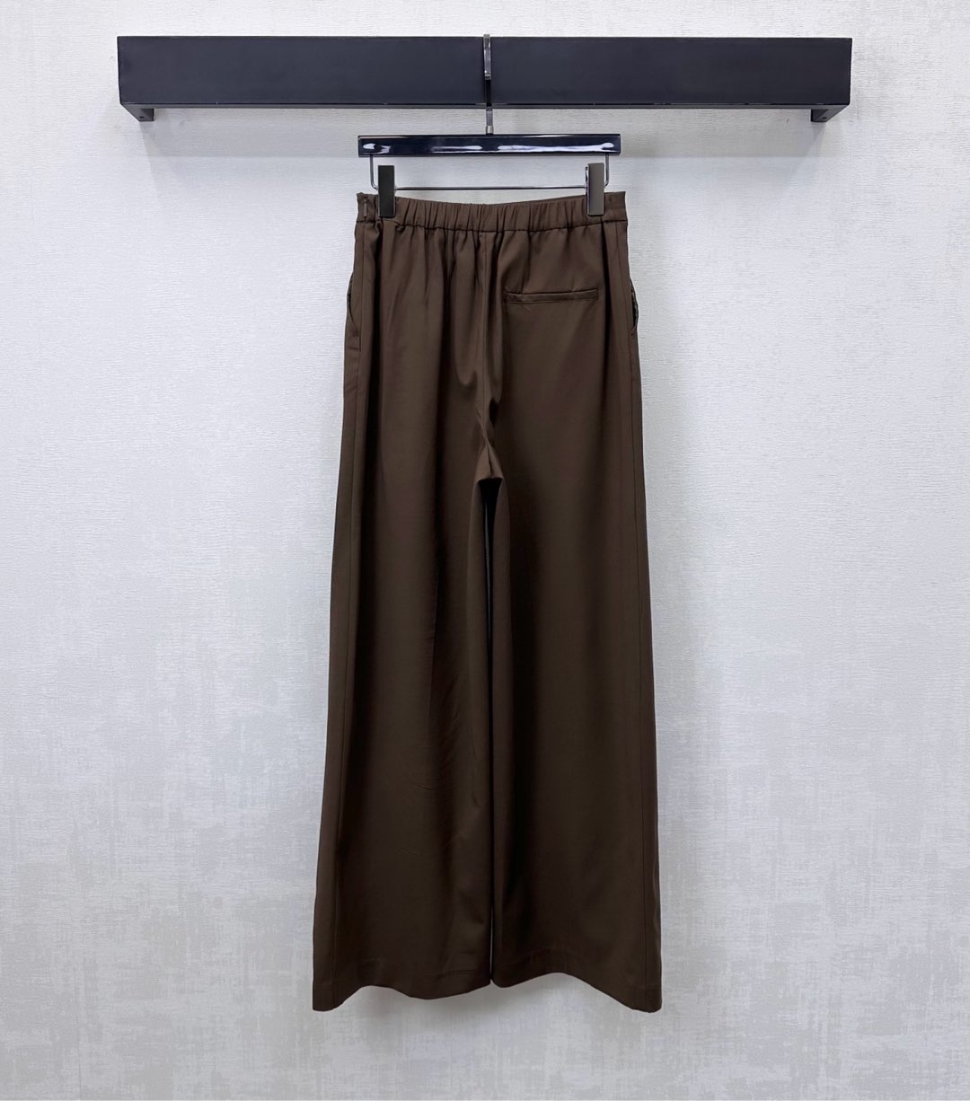 b23828a7cd9f3e2e44446b0d9a3e0f8d_1763826251_4401.jpg b23828a7cd9f3e2e44446b0d9a3e0f8d_1763826251_4401.jpg