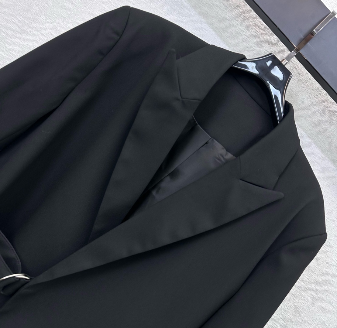 b23828a7cd9f3e2e44446b0d9a3e0f8d_1763826357_9783.jpg b23828a7cd9f3e2e44446b0d9a3e0f8d_1763826357_9783_1763826679.jpg