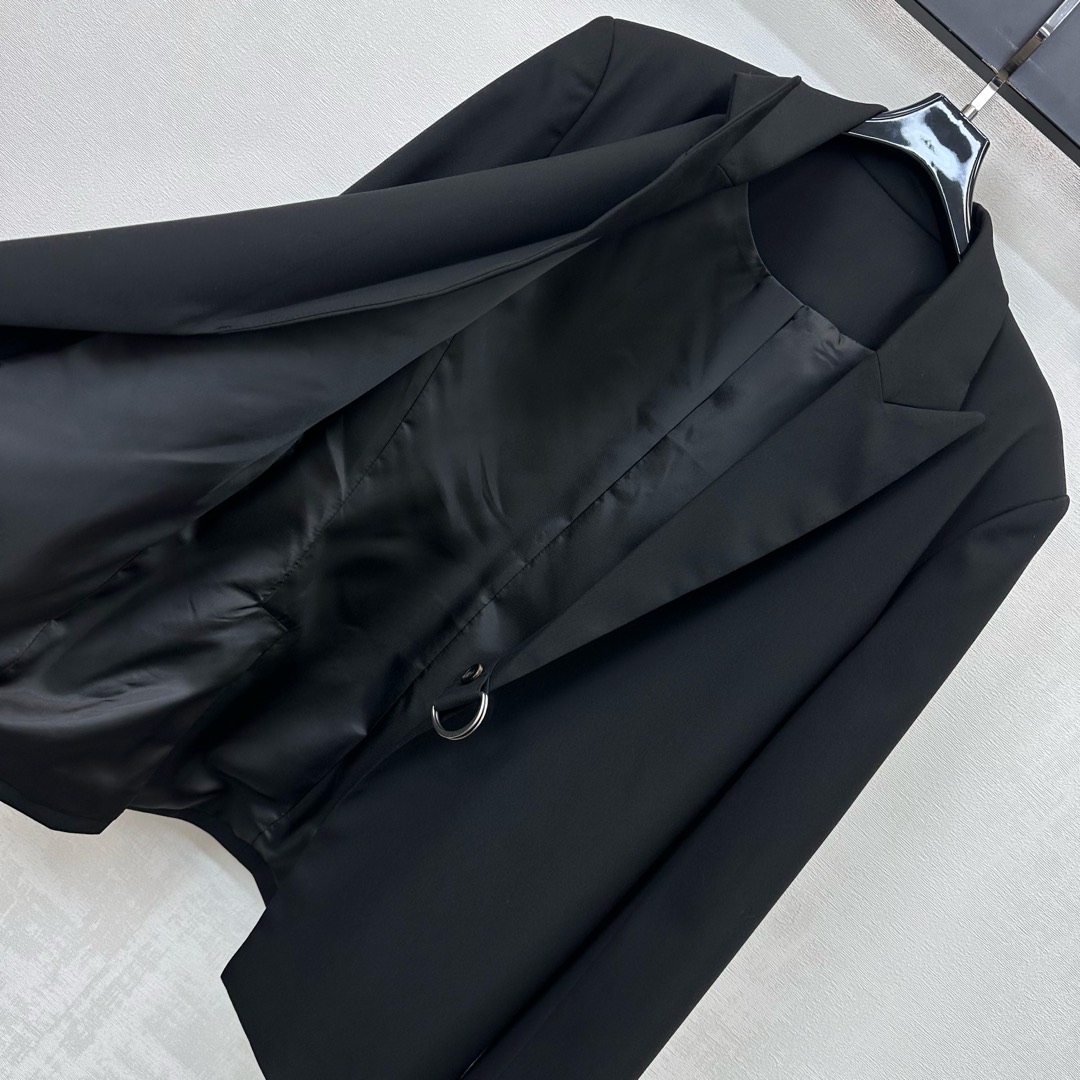 b23828a7cd9f3e2e44446b0d9a3e0f8d_1763826358_1119.jpg b23828a7cd9f3e2e44446b0d9a3e0f8d_1763826358_1119_1763826679.jpg