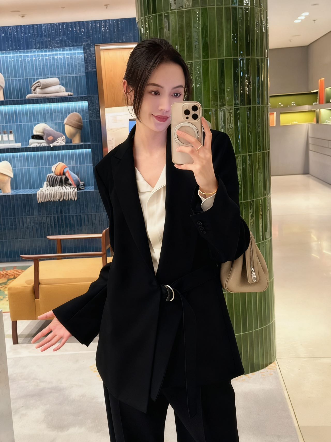 b23828a7cd9f3e2e44446b0d9a3e0f8d_1763826361_4275.jpg b23828a7cd9f3e2e44446b0d9a3e0f8d_1763826361_4275_1763826679.jpg