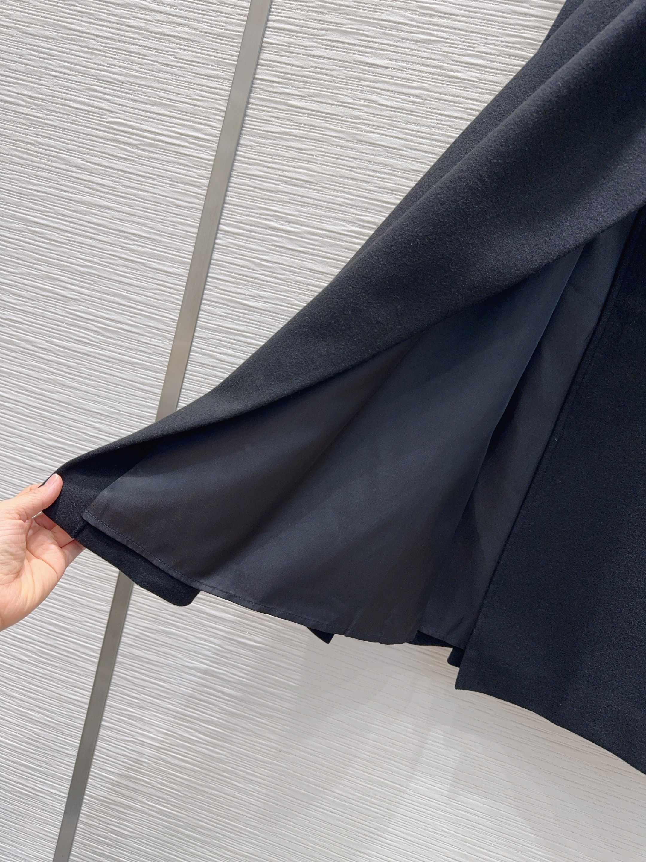 b23828a7cd9f3e2e44446b0d9a3e0f8d_1763827377_1834.jpg b23828a7cd9f3e2e44446b0d9a3e0f8d_1763827377_1834_1763829894.jpg