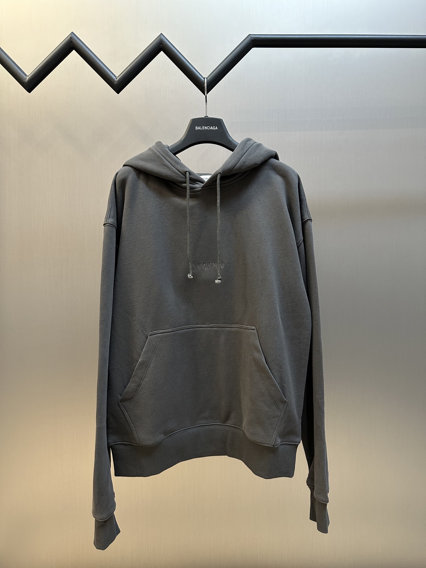 b23828a7cd9f3e2e44446b0d9a3e0f8d_1763828922_3734.jpg b23828a7cd9f3e2e44446b0d9a3e0f8d_1763828922_3734.jpg