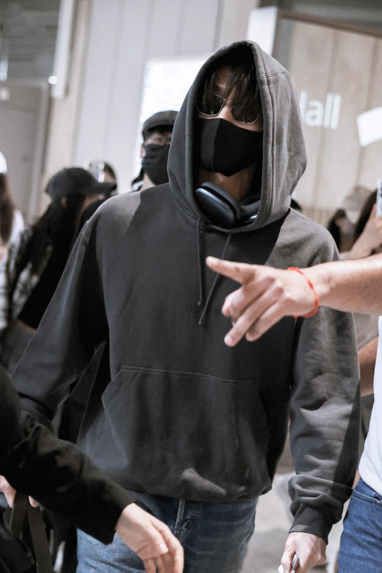 b23828a7cd9f3e2e44446b0d9a3e0f8d_1763828925_7721.jpg b23828a7cd9f3e2e44446b0d9a3e0f8d_1763828925_7721.jpg