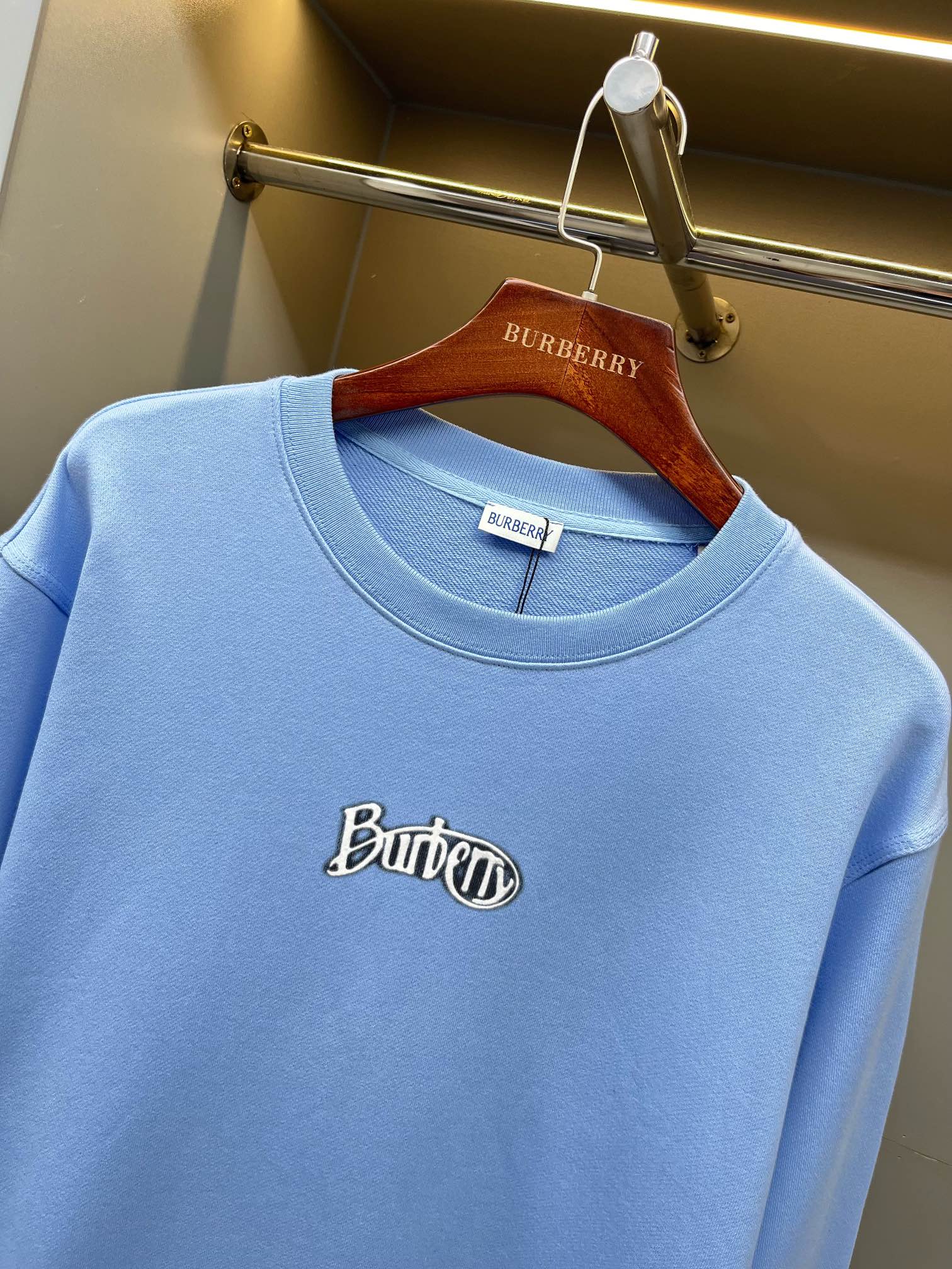 c8f1c4f9347c14886846a580b952ae15_1762438744_2393.jpg c8f1c4f9347c14886846a580b952ae15_1762438744_2393_1762438775.jpg