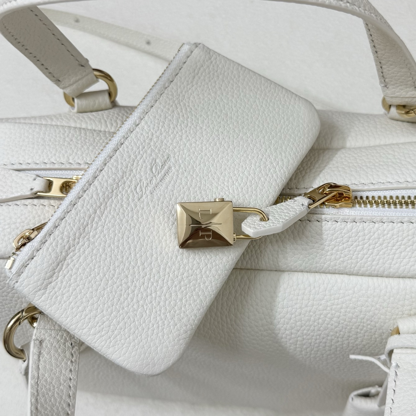 d671218a51fd4fccebea14603d892850_1763985832_7763.jpg d671218a51fd4fccebea14603d892850_1763985832_7763.jpg