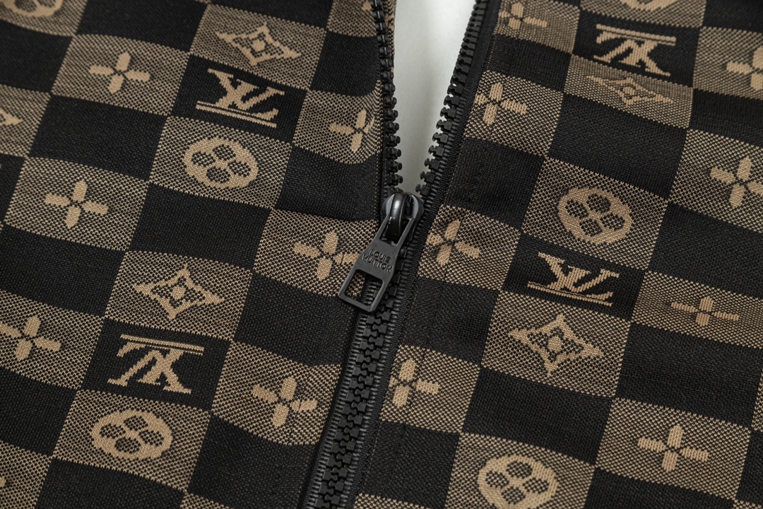 e9d04f8dd8bcbb58ae65f001e982226b_1762784324_1547.jpg e9d04f8dd8bcbb58ae65f001e982226b_1762784324_1547_1762784344.jpg