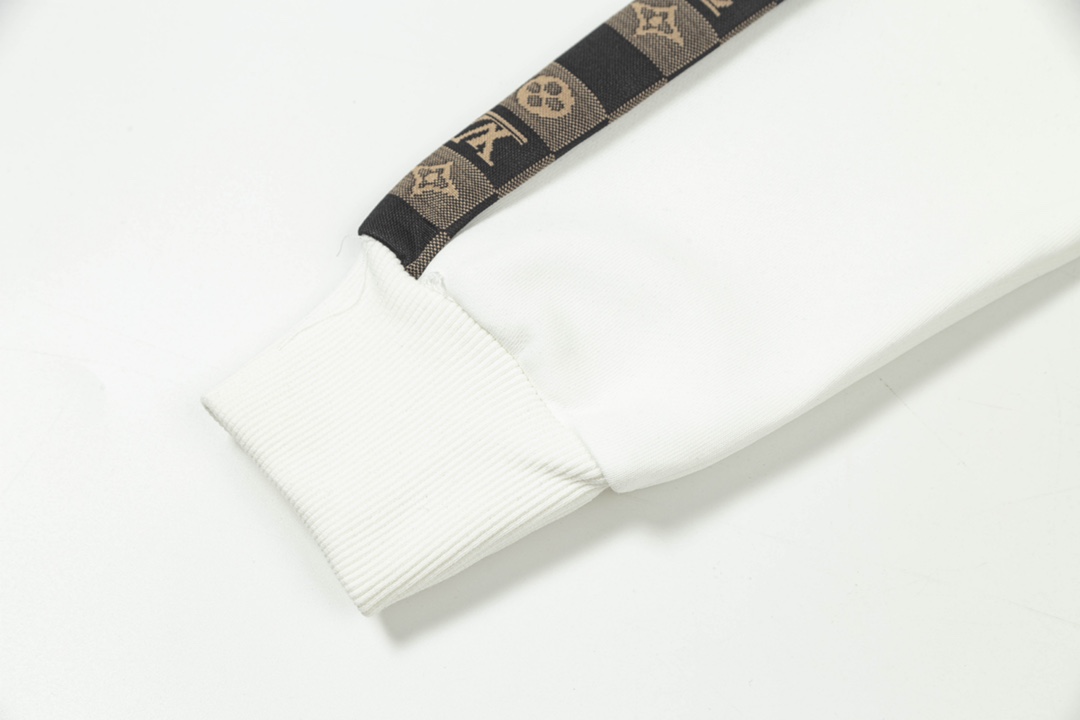 e9d04f8dd8bcbb58ae65f001e982226b_1762784324_2749.jpg e9d04f8dd8bcbb58ae65f001e982226b_1762784324_2749_1762784344.jpg