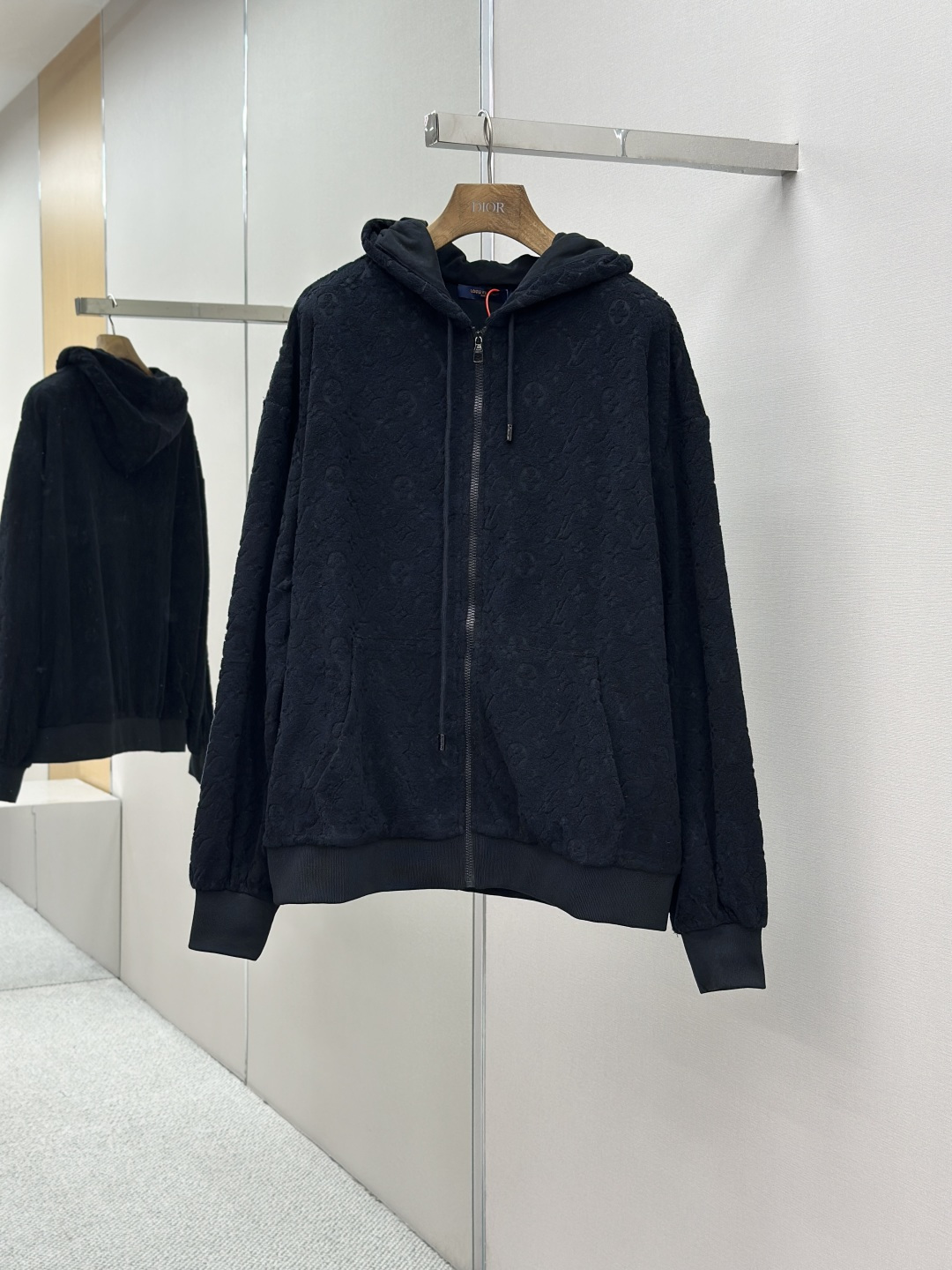 e9d04f8dd8bcbb58ae65f001e982226b_1762791547_0365.jpg e9d04f8dd8bcbb58ae65f001e982226b_1762791547_0365.jpg