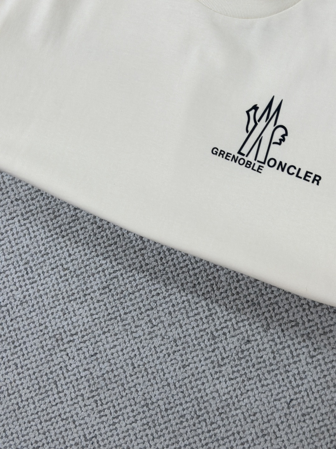 e9d04f8dd8bcbb58ae65f001e982226b_1762793677_323.jpg e9d04f8dd8bcbb58ae65f001e982226b_1762793677_323.jpg