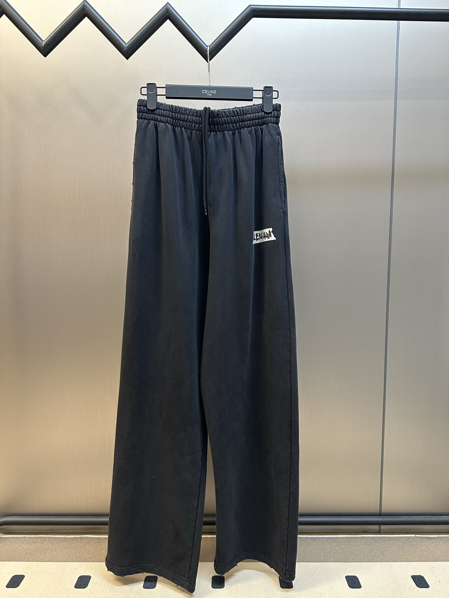 f75b45f8bd92ea7f1c172b3be24edf05_1763876069_1813.jpg f75b45f8bd92ea7f1c172b3be24edf05_1763876069_1813.jpg