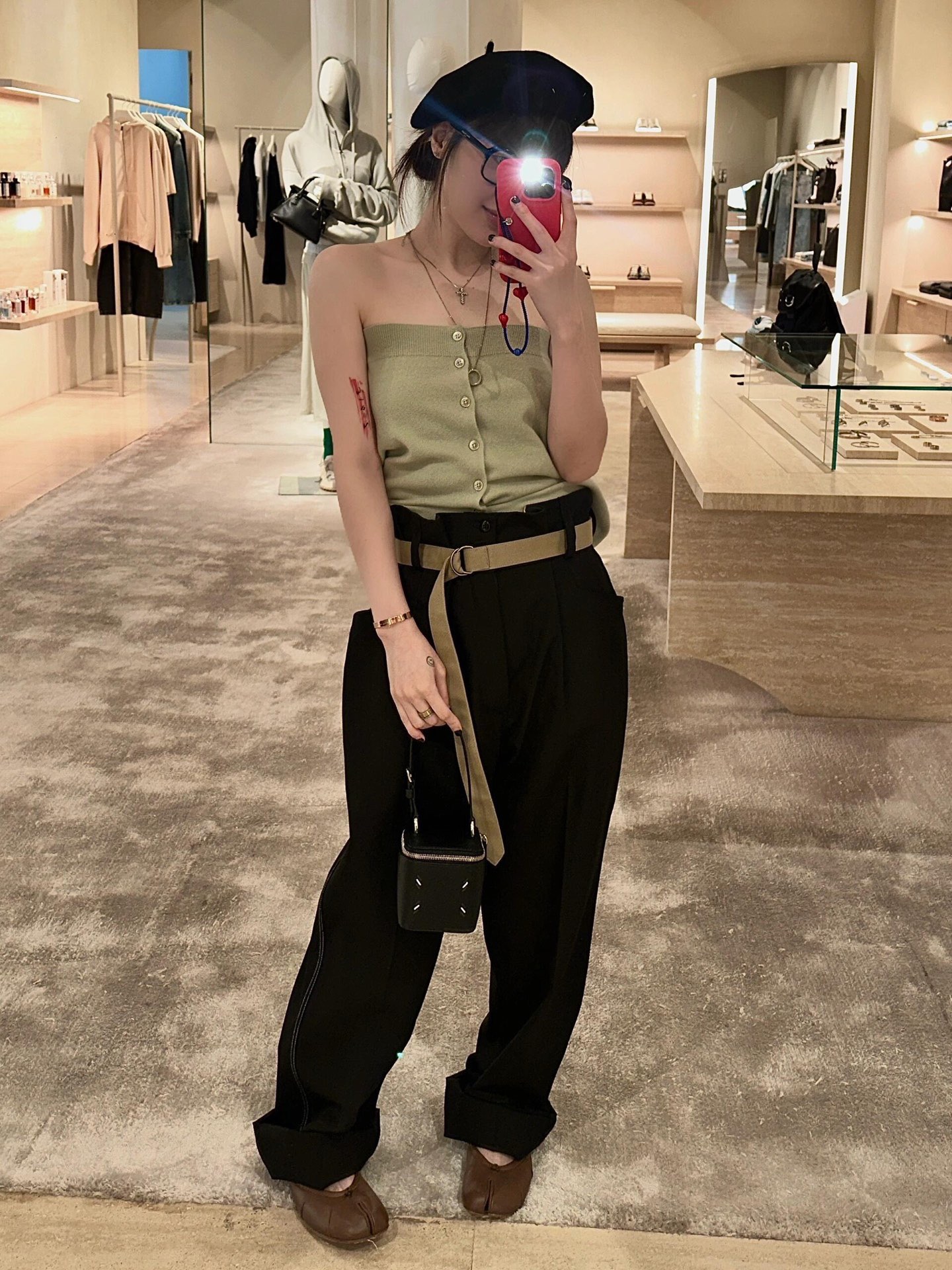 f75b45f8bd92ea7f1c172b3be24edf05_1763882071_052.jpg f75b45f8bd92ea7f1c172b3be24edf05_1763882071_052.jpg