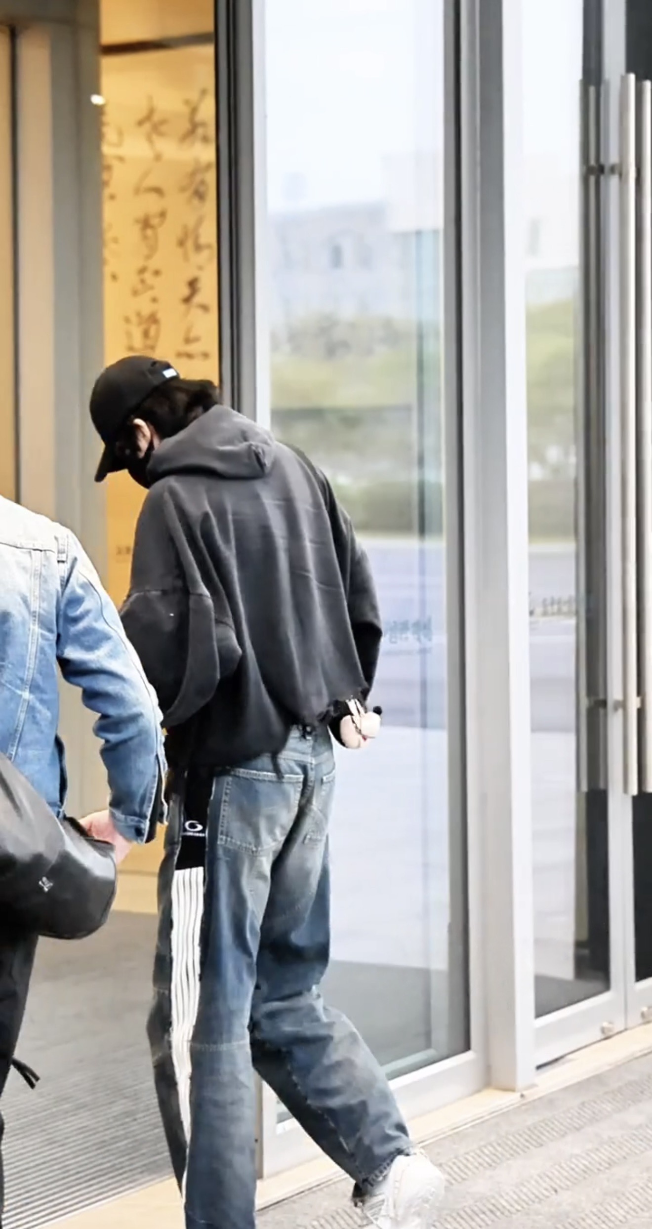 f75b45f8bd92ea7f1c172b3be24edf05_1763884235_3044.jpg f75b45f8bd92ea7f1c172b3be24edf05_1763884235_3044.jpg