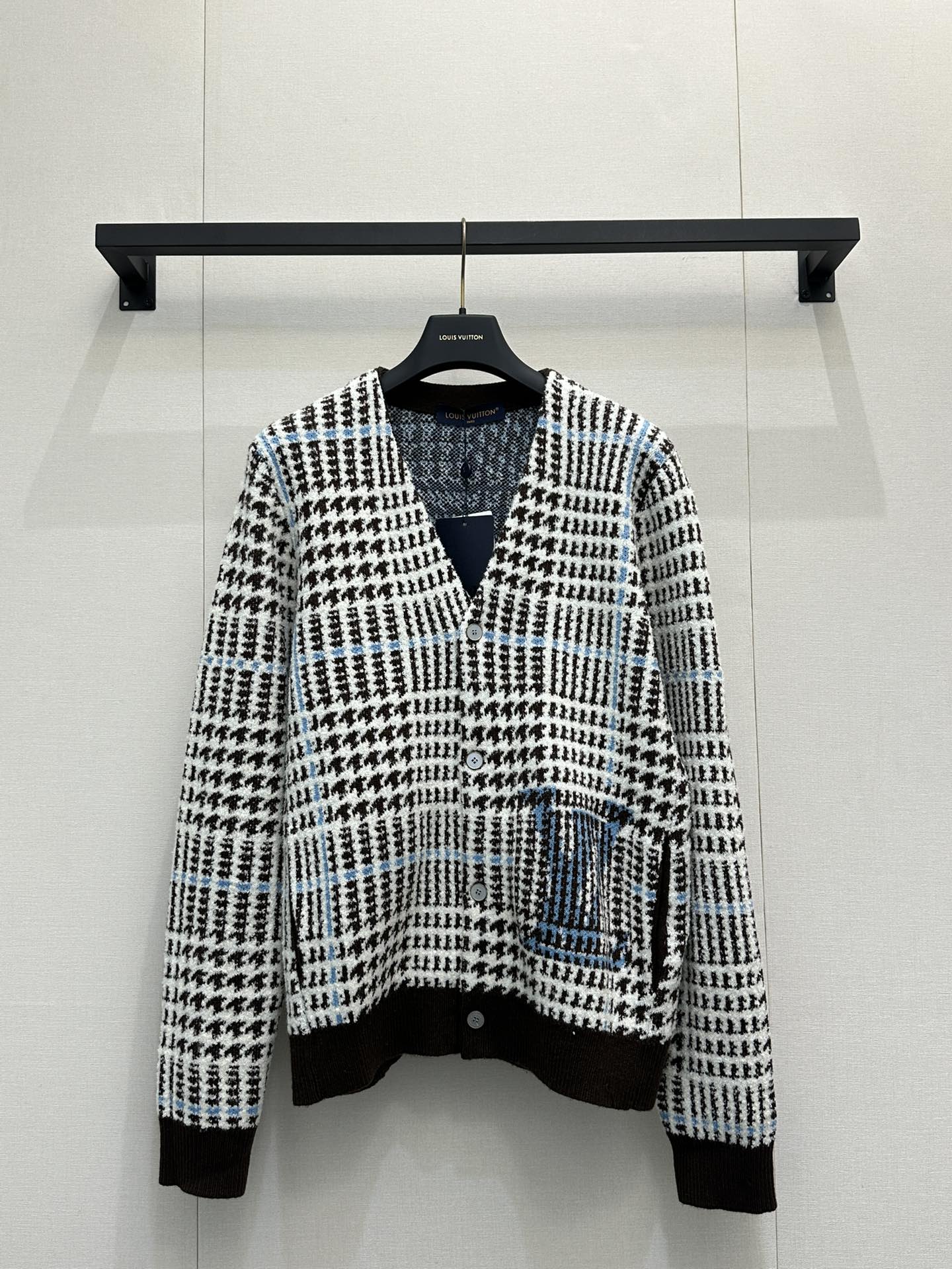 2b78f10493a9e246792fe5f773e1e68a_1764684435_8445.jpg 2b78f10493a9e246792fe5f773e1e68a_1764684435_8445_1764684813.jpg