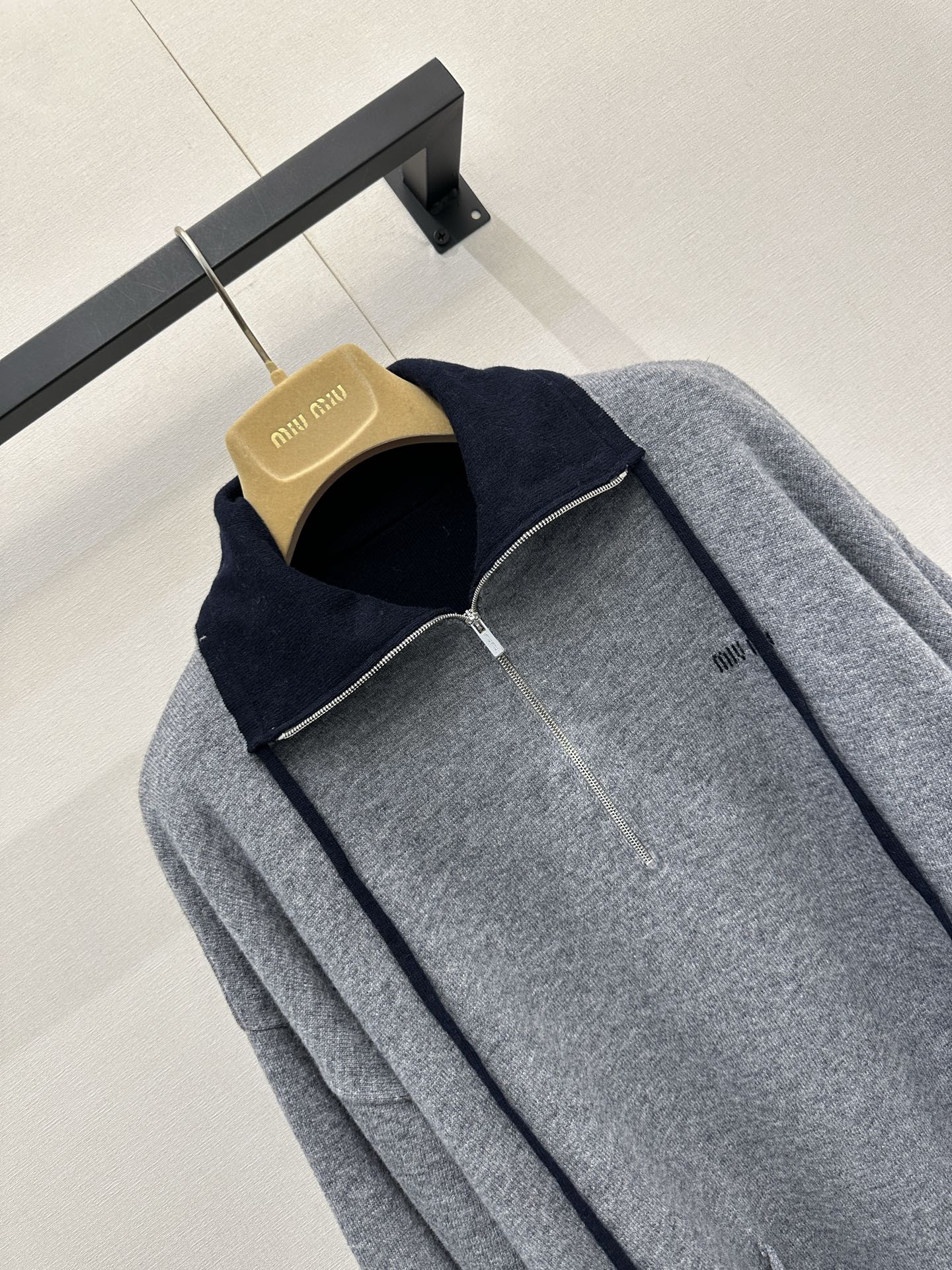 2b78f10493a9e246792fe5f773e1e68a_1764685489_1758.jpg 2b78f10493a9e246792fe5f773e1e68a_1764685489_1758_1764685514.jpg