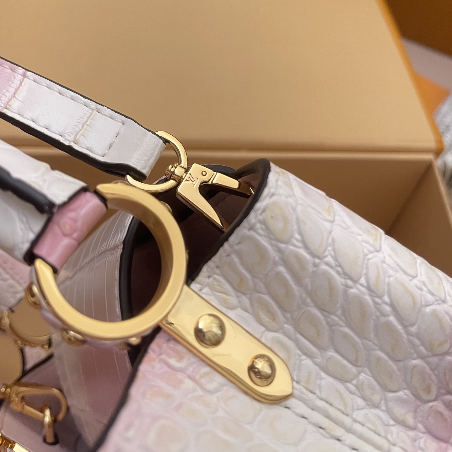 4772be64b448bbb8a7321faf54d24fb5_1764630040_5189.jpg 4772be64b448bbb8a7321faf54d24fb5_1764630040_5189_1764630201.jpg