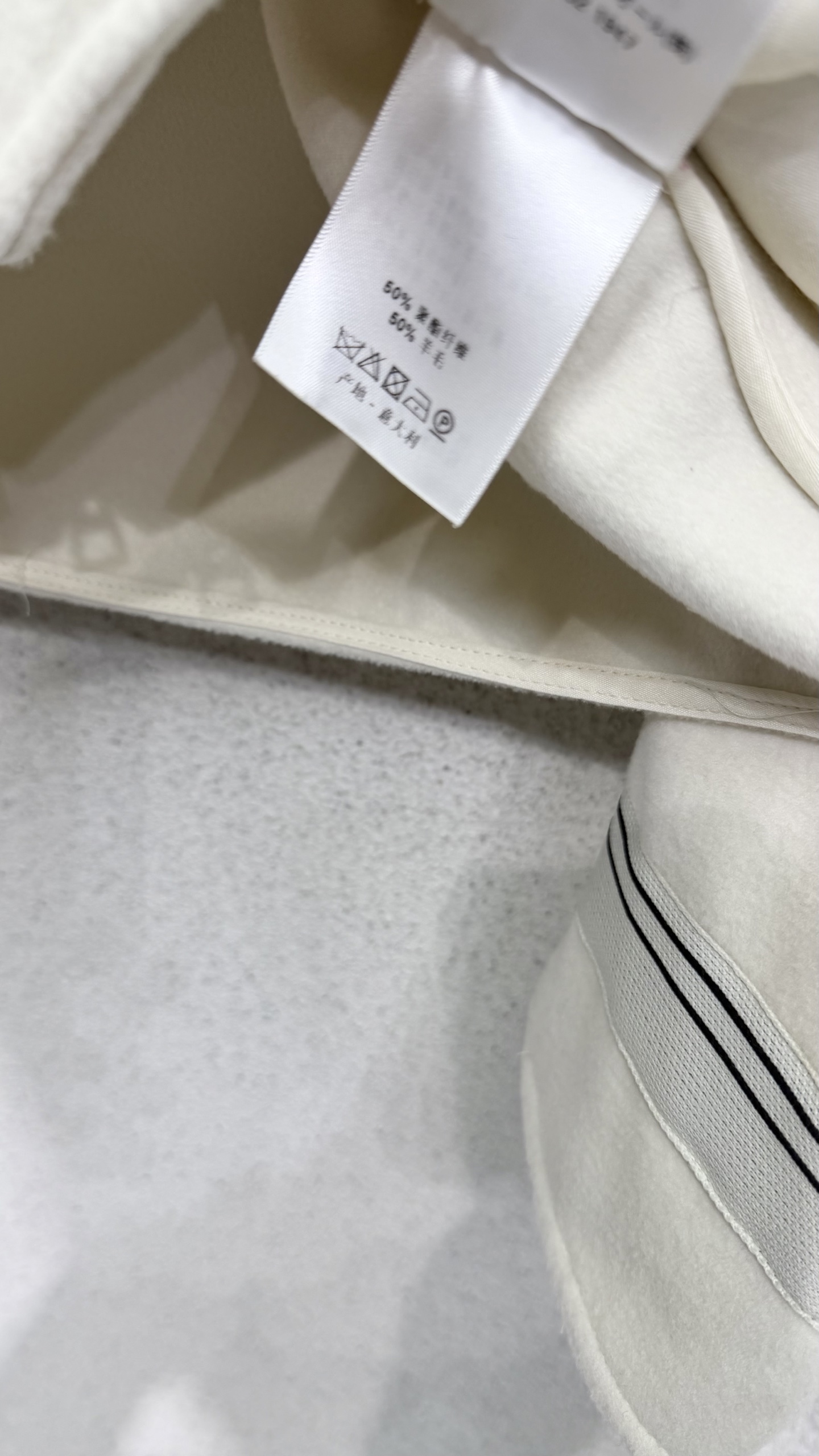 81eaf9c9500b23100d86144ee04ff6c0_1764925549_22.jpg 81eaf9c9500b23100d86144ee04ff6c0_1764925549_22_1764927100.jpg