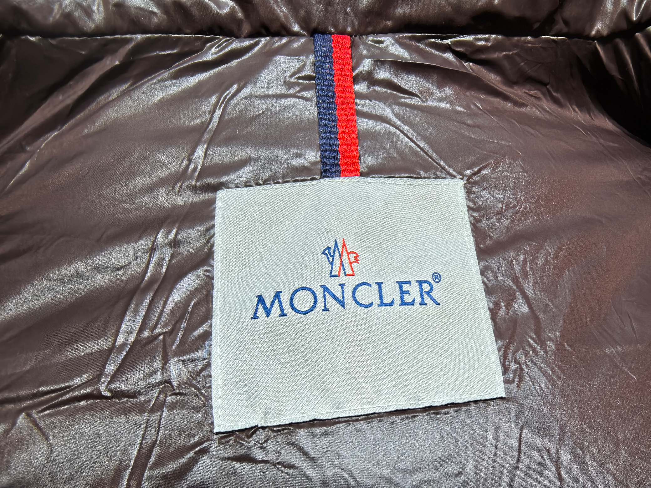 922c3c366793318137704242f3a10db6_1764982380_4724.jpg 922c3c366793318137704242f3a10db6_1764982380_4724_1764982419.jpg