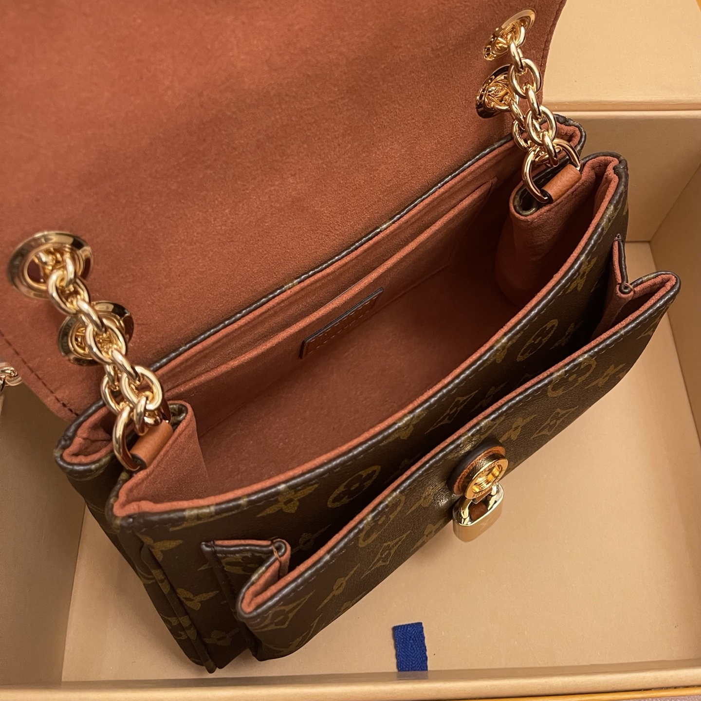 96eb16be869c5e1eab911c7ad8b886ce_1765091377_4299.jpg 96eb16be869c5e1eab911c7ad8b886ce_1765091377_4299_1765095829.jpg