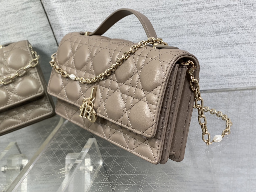 96eb16be869c5e1eab911c7ad8b886ce_1765098037_3934.jpg 96eb16be869c5e1eab911c7ad8b886ce_1765098037_3934_1765098063.jpg