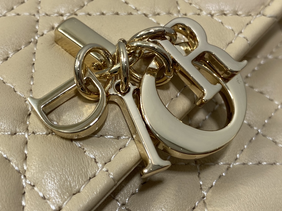 96eb16be869c5e1eab911c7ad8b886ce_1765098090_831.jpg 96eb16be869c5e1eab911c7ad8b886ce_1765098090_831_1765098118.jpg