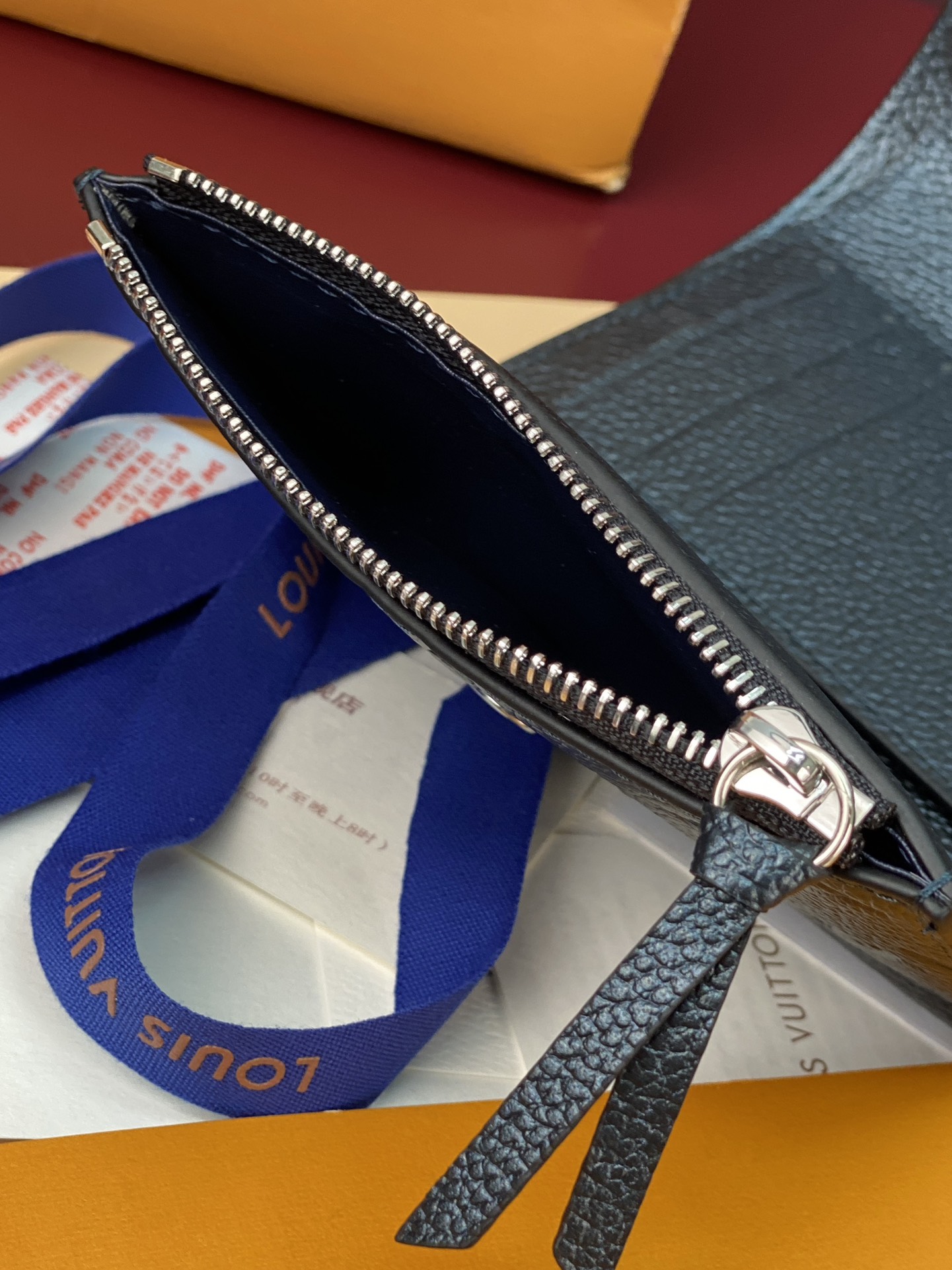 bccd8fe5531525f9386e9a2a7e59631b_1765028820_0541.jpg bccd8fe5531525f9386e9a2a7e59631b_1765028820_0541.jpg