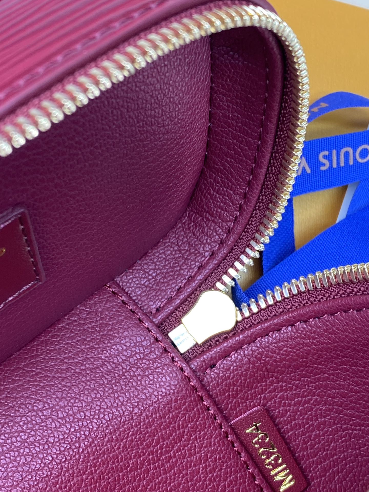 bccd8fe5531525f9386e9a2a7e59631b_1765035572_984.jpg bccd8fe5531525f9386e9a2a7e59631b_1765035572_984_1765035977.jpg