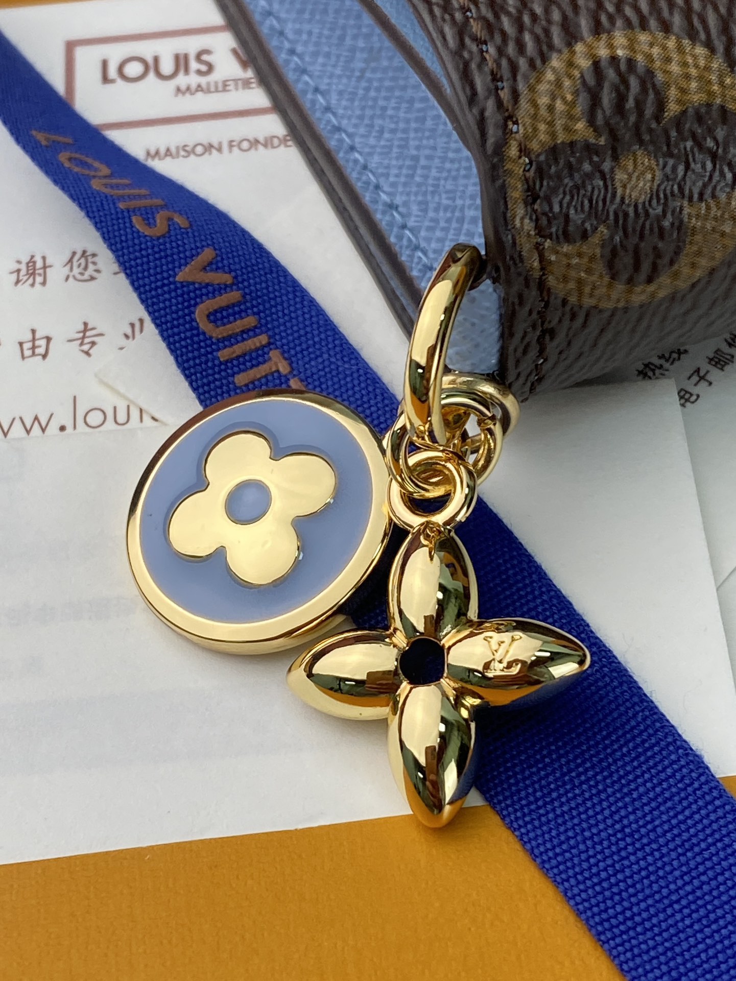 bccd8fe5531525f9386e9a2a7e59631b_1765036838_3231.jpg bccd8fe5531525f9386e9a2a7e59631b_1765036838_3231_1765036984.jpg