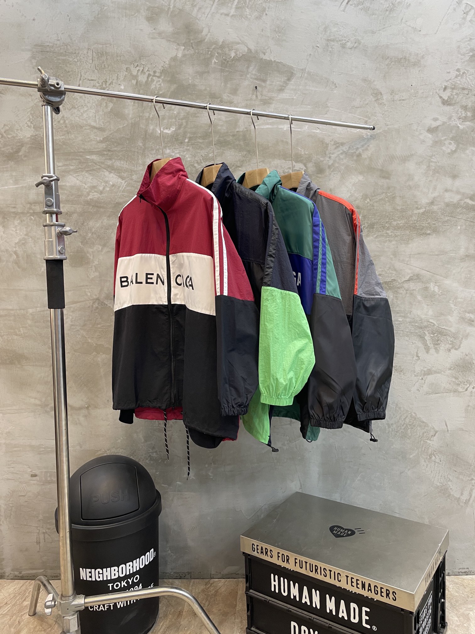 Balenciaga BLCG 발렌시아가 바람막이 자켓 의류