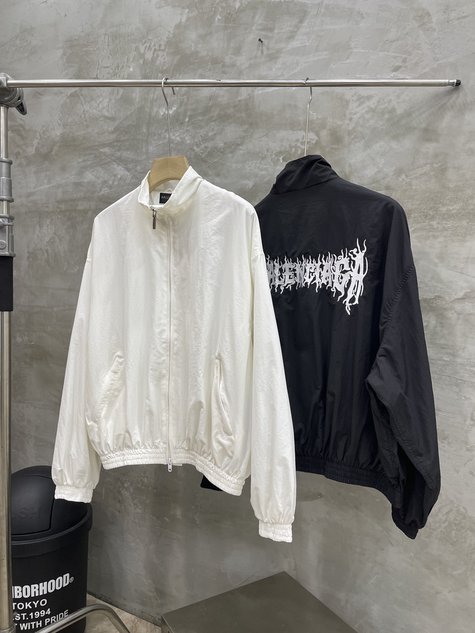 Balenciaga BLCG 발렌시아가 바람막이 자켓 의류