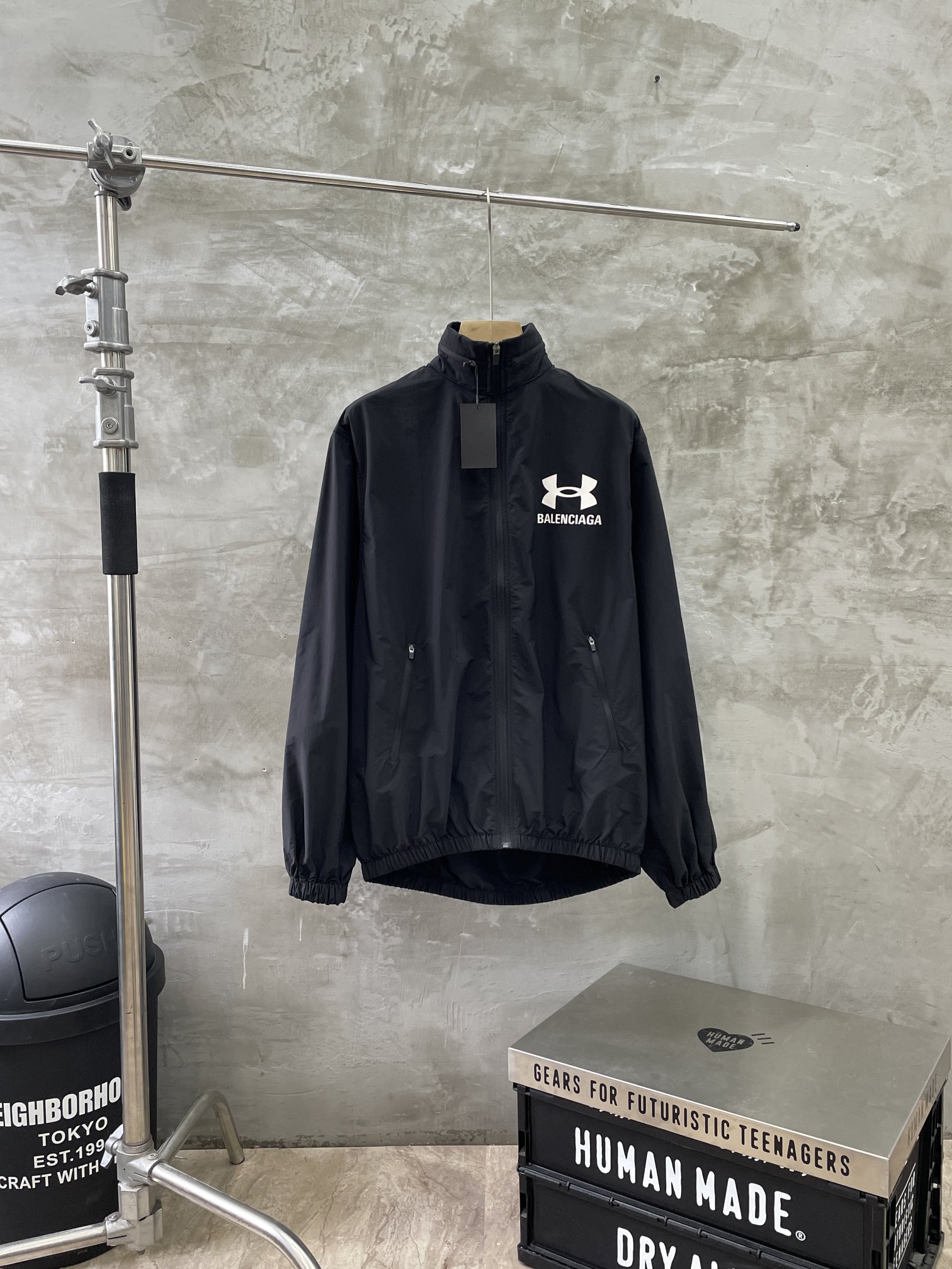 Balenciaga BLCG 발렌시아가 바람막이 자켓 의류