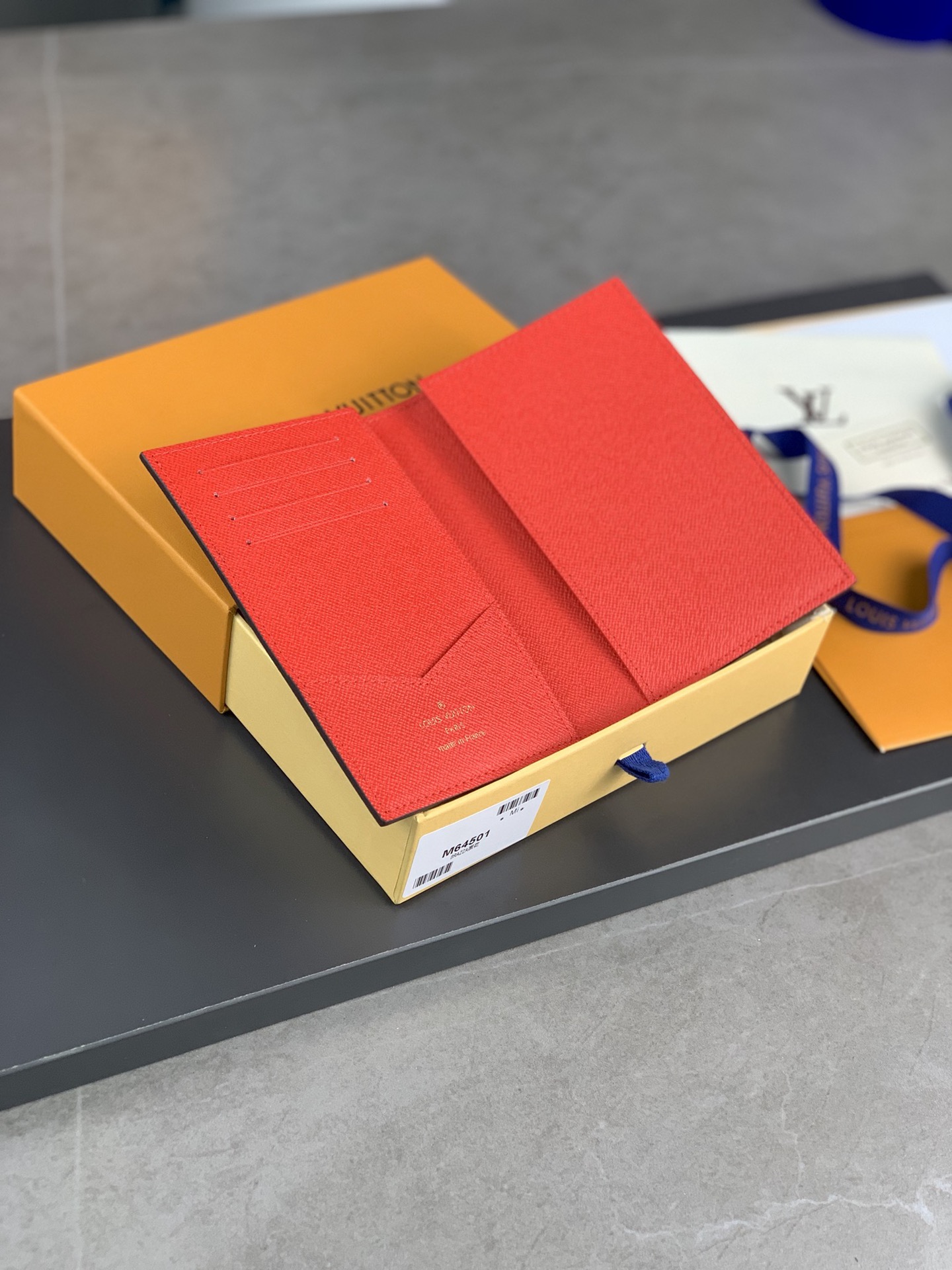 LV 루이비통 여권 케이스 여권지갑 지갑