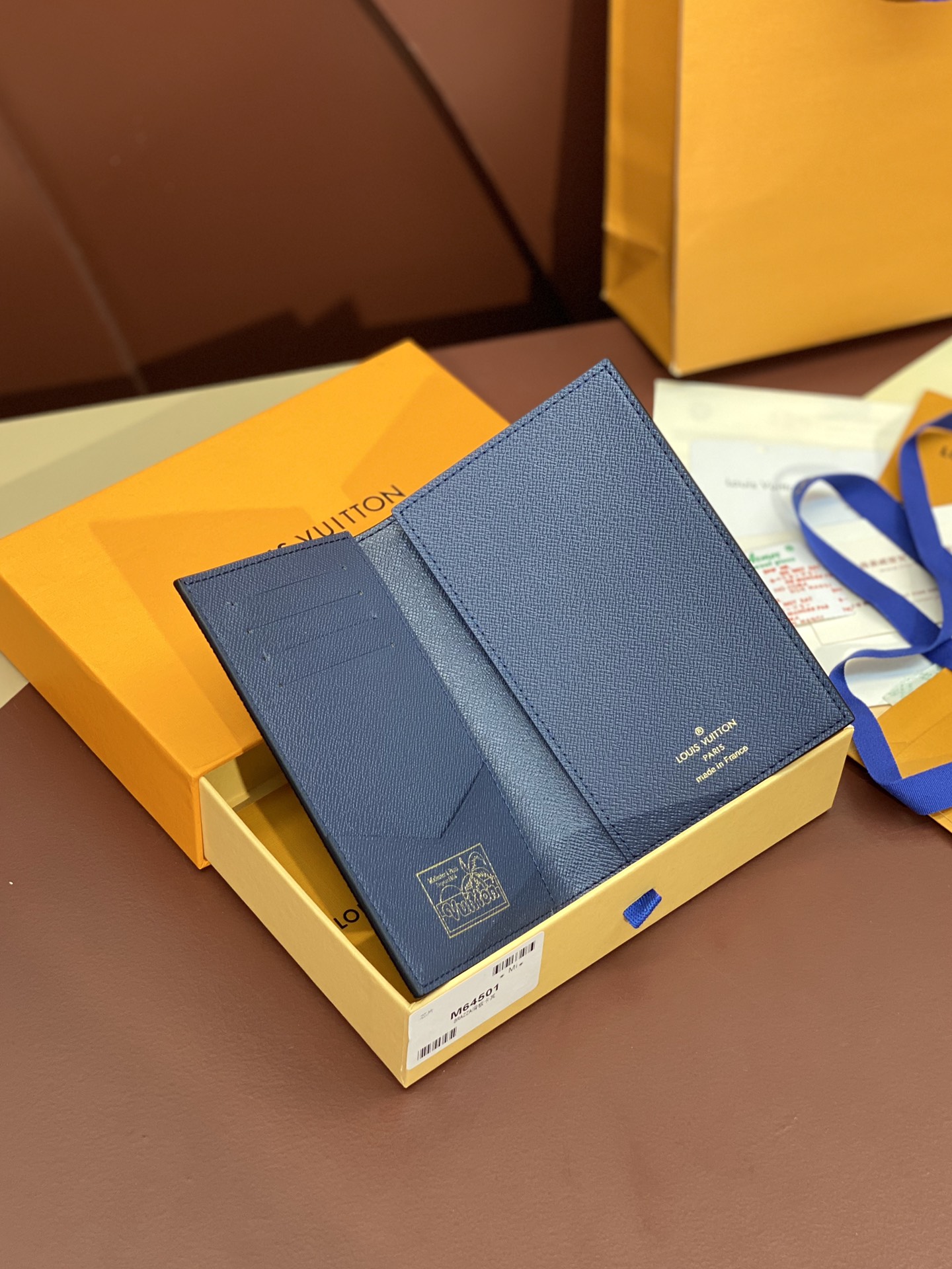 LV 루이비통 여권 케이스 여권지갑 지갑