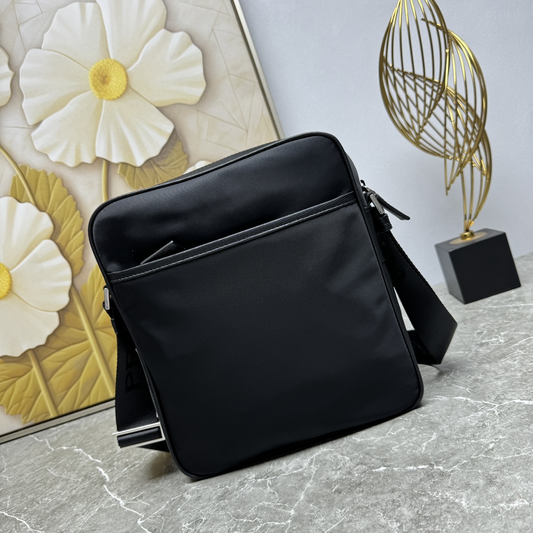 PRADA 프라다 크로스백 가방