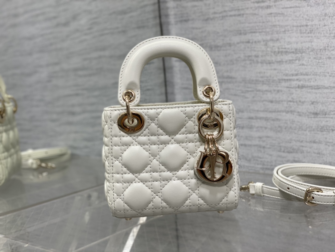 Dior CD Lady micro 디올 레이디 마이크로 가방