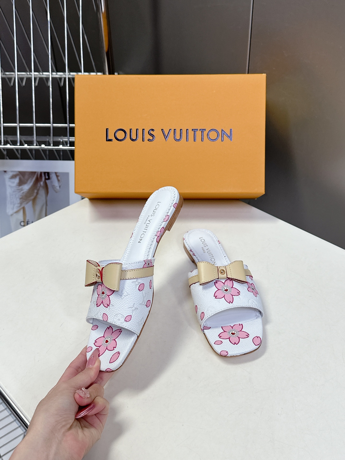 LV 루이비통 슬리퍼 샌들 신발