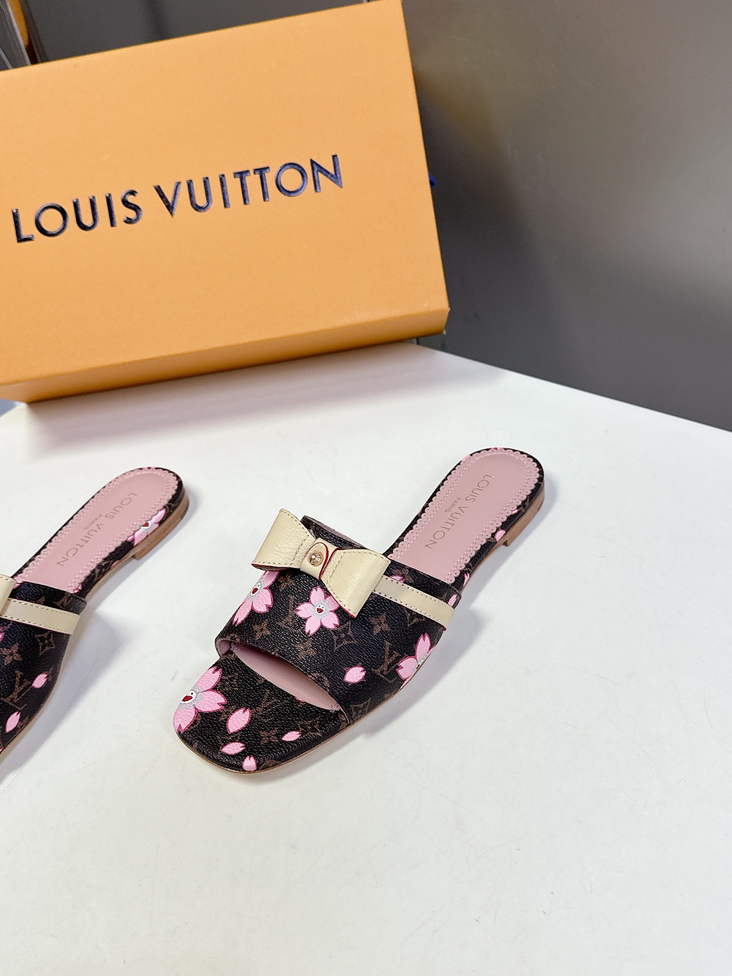 LV 루이비통 슬리퍼 샌들 신발