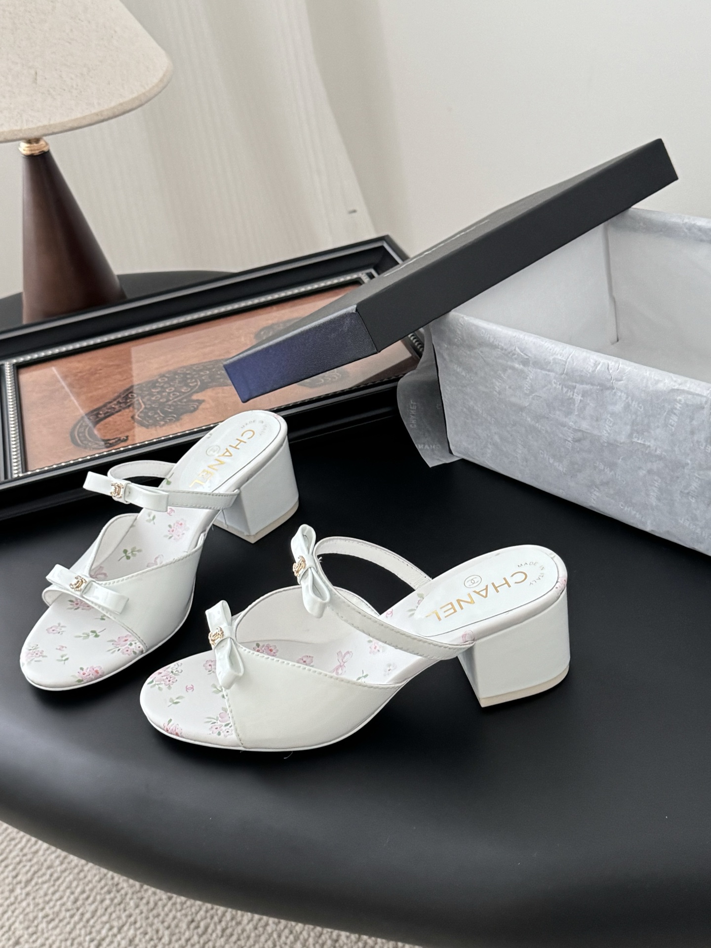 CHANEL 샤넬 통굽 샌들 슬리퍼 신발