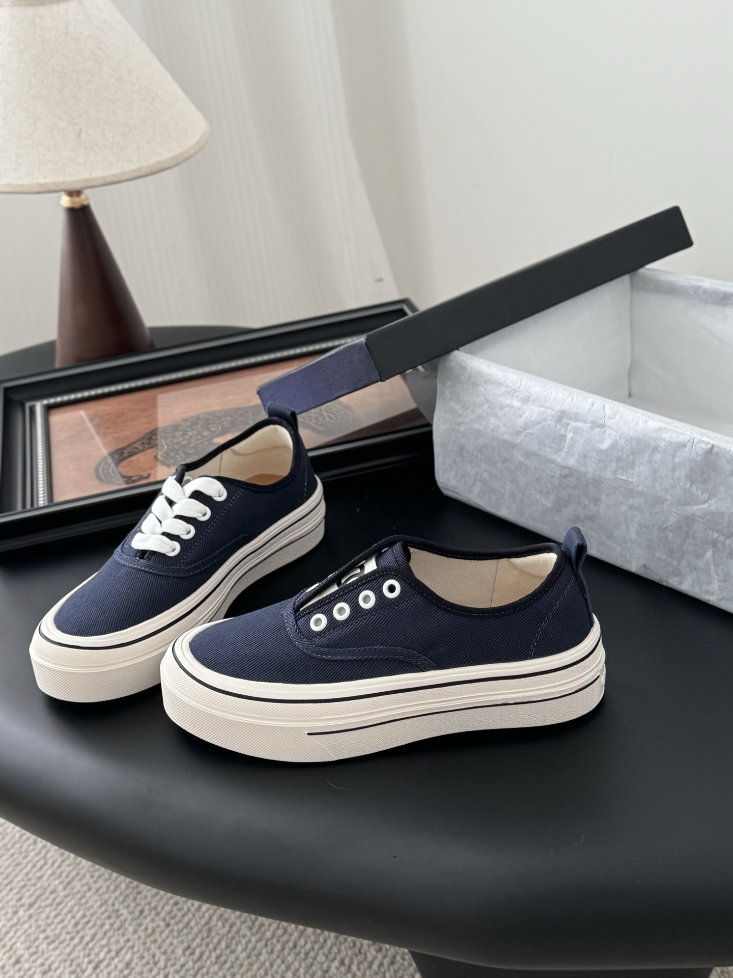 CHANEL 샤넬 스니커즈 슬립온 신발